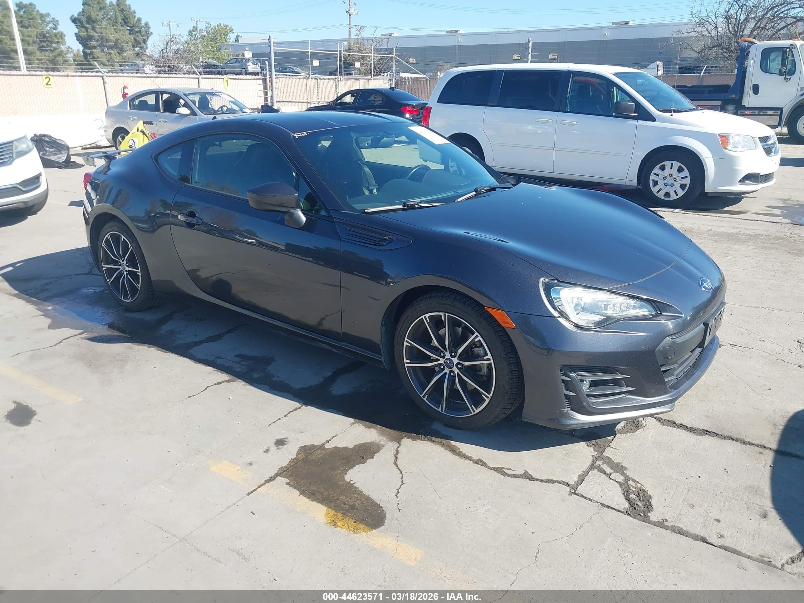 2018 Subaru BRZ Limited, VIN JF1ZCAC10J8603435 — Перед