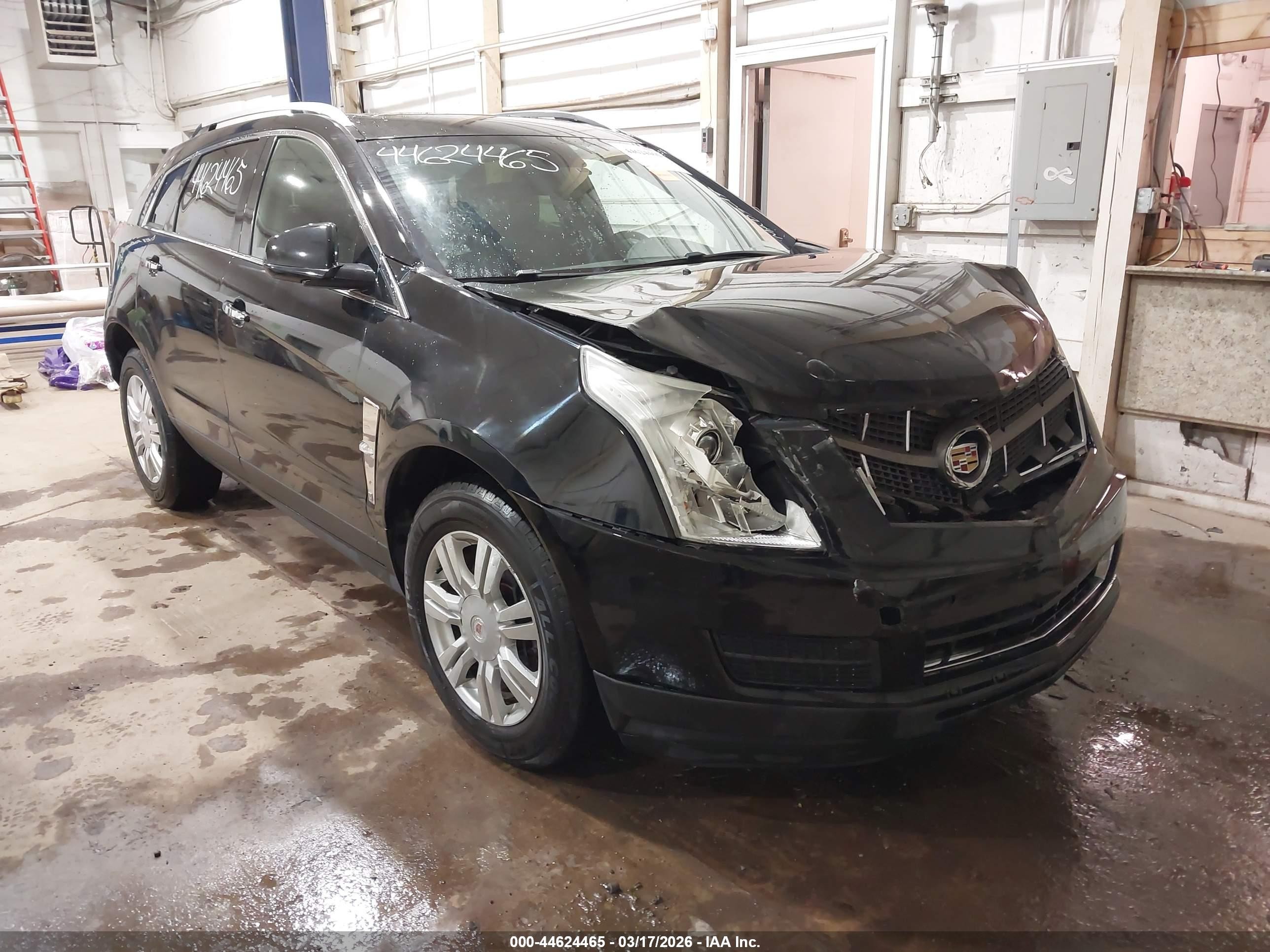 2012 Cadillac SRX Luxury Collection, VIN 3GYFNAE35CS646503 — Front end
