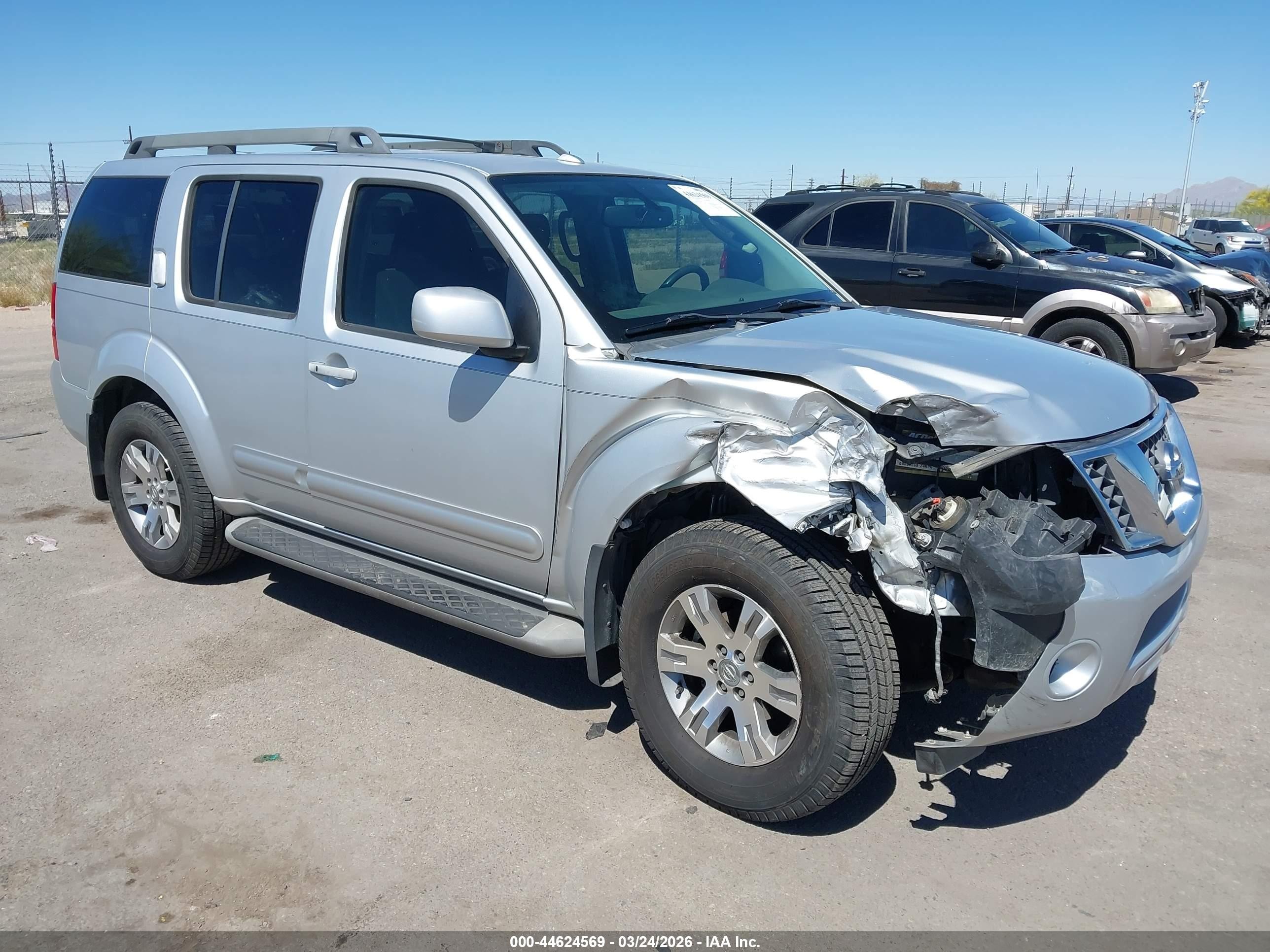 2010 Nissan Pathfinder S FE+, VIN 5N1AR1NN4AC621998 — Front end