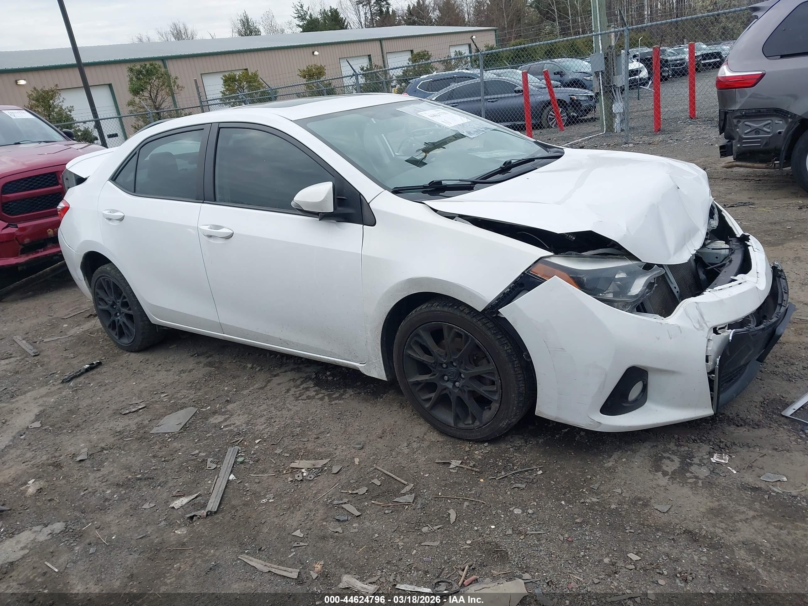 2016 Toyota Corolla LE, VIN 2T1BURHE3GC522980 — Front end