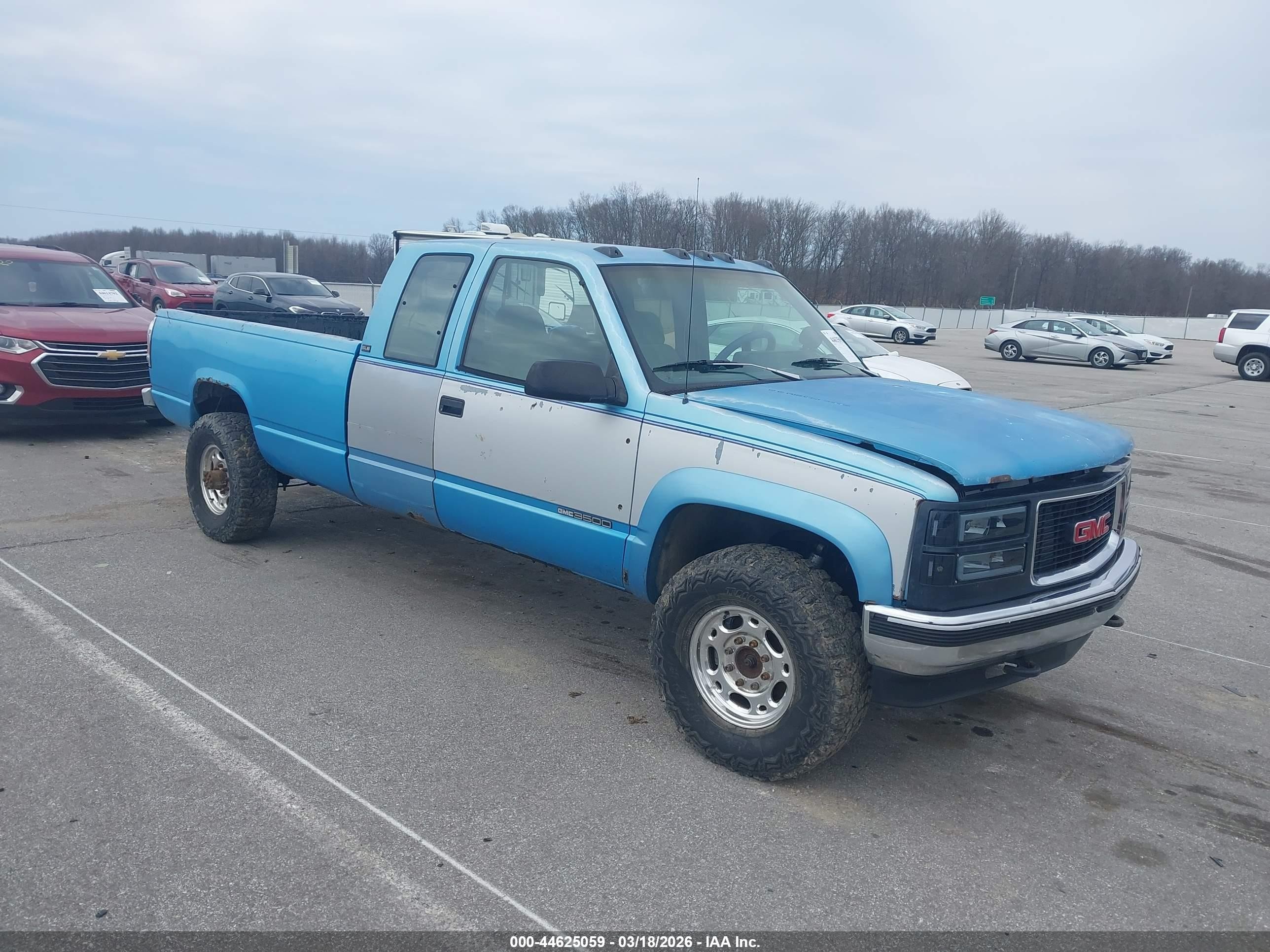 1993 GMC Sierra 3500, VIN 1GTHK39F3PE552949 — Normal wear