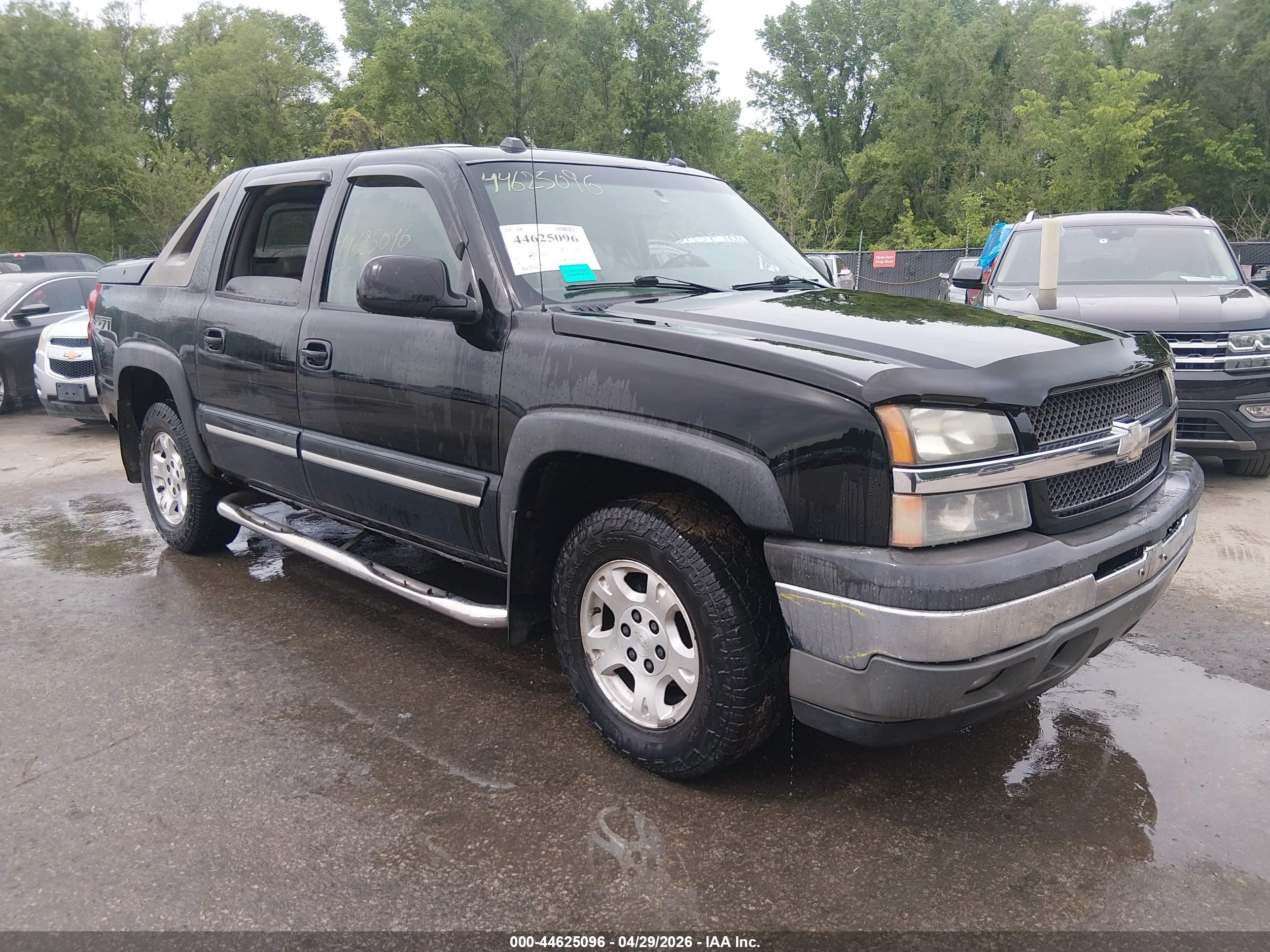 2005 Chevrolet Avalanche Z71, VIN 3GNEK12Z55G208497 — Front end