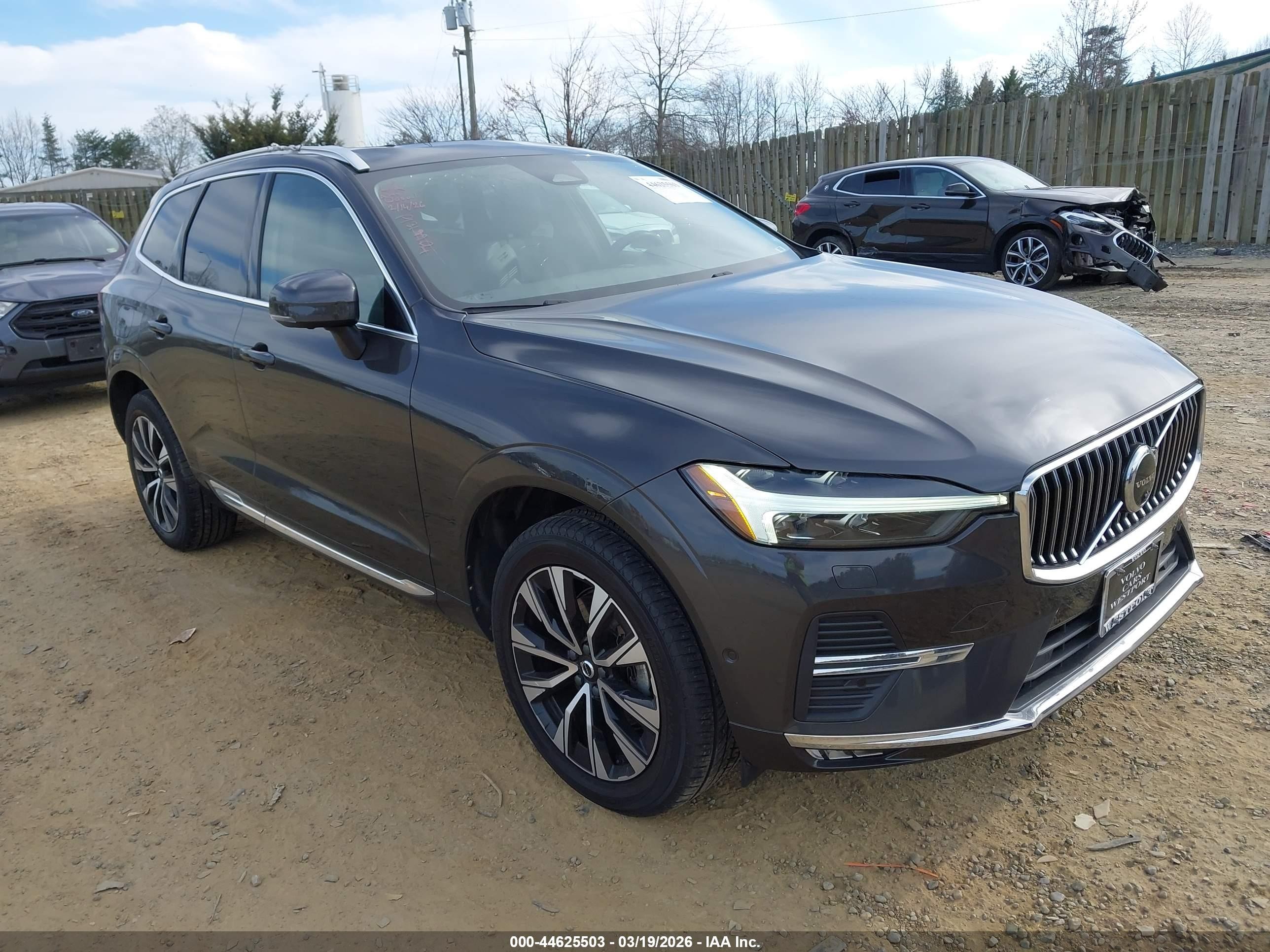 2023 Volvo XC60 Plus Bright Theme, VIN YV4L12RN7P1319904 — Крыша