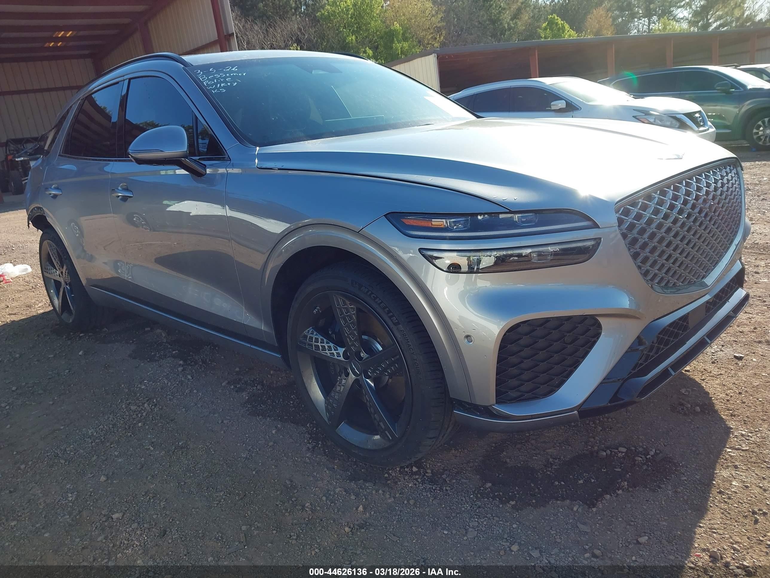 2024 Genesis GV70 2.5T, VIN 5NMMADTB1RH001304 — Rear end