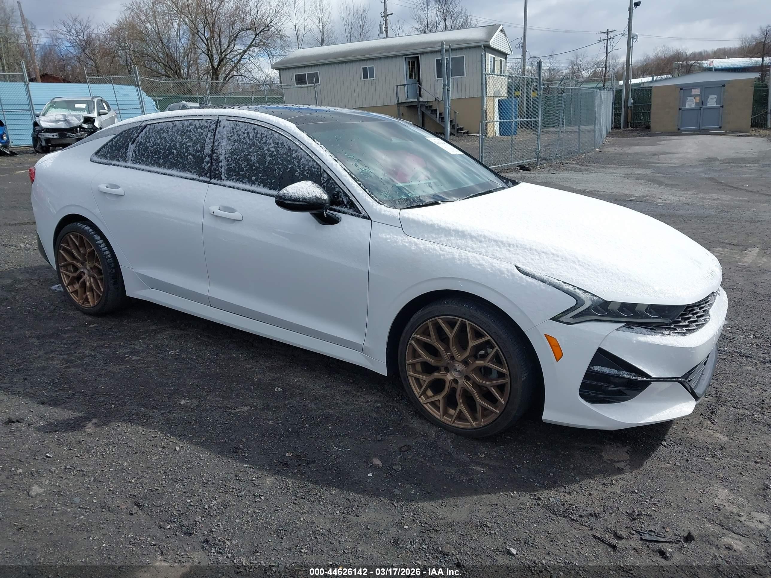 2023 Kia K5 GT-Line, VIN 5XXG64J24PG217354 — Side