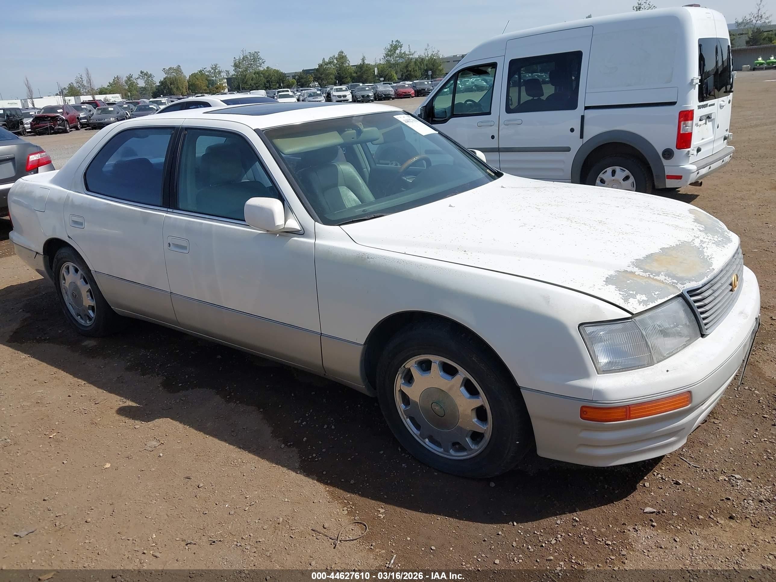 1997 Lexus LS 400, VIN JT8BH28F6V0070856 — Rear end