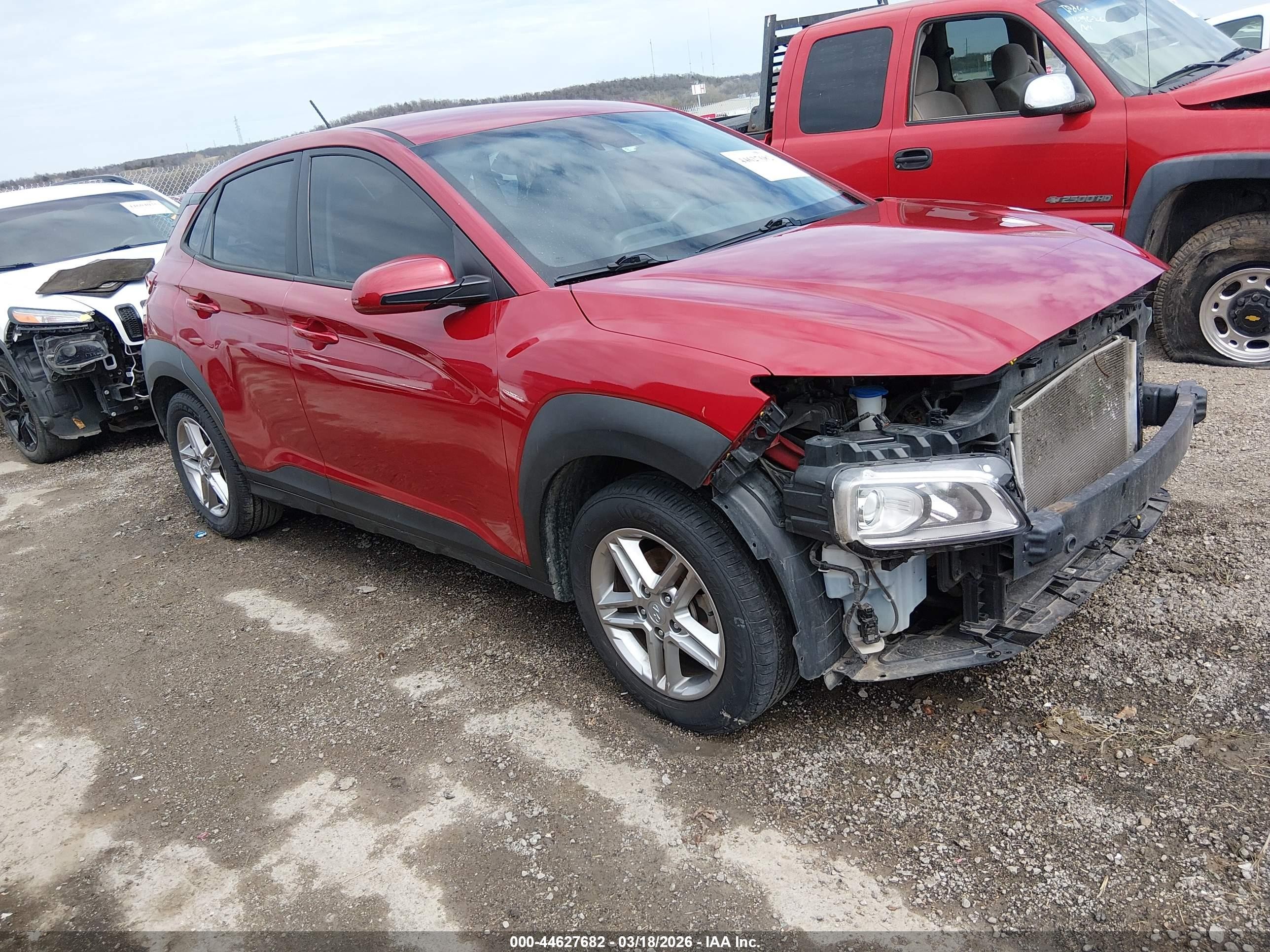 2021 Hyundai Kona SE, VIN KM8K12AA5MU661381 — Front end