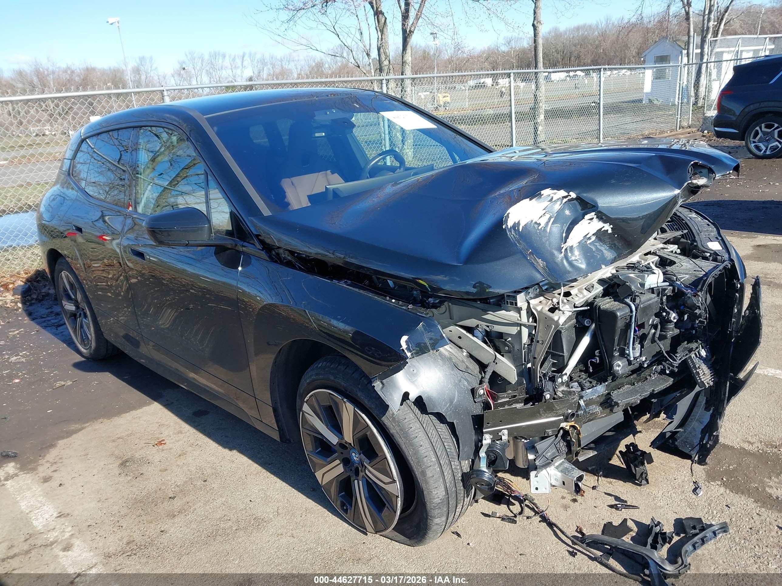 2025 BMW iX xDrive50, VIN WB523CF07SCS26350 — Front end