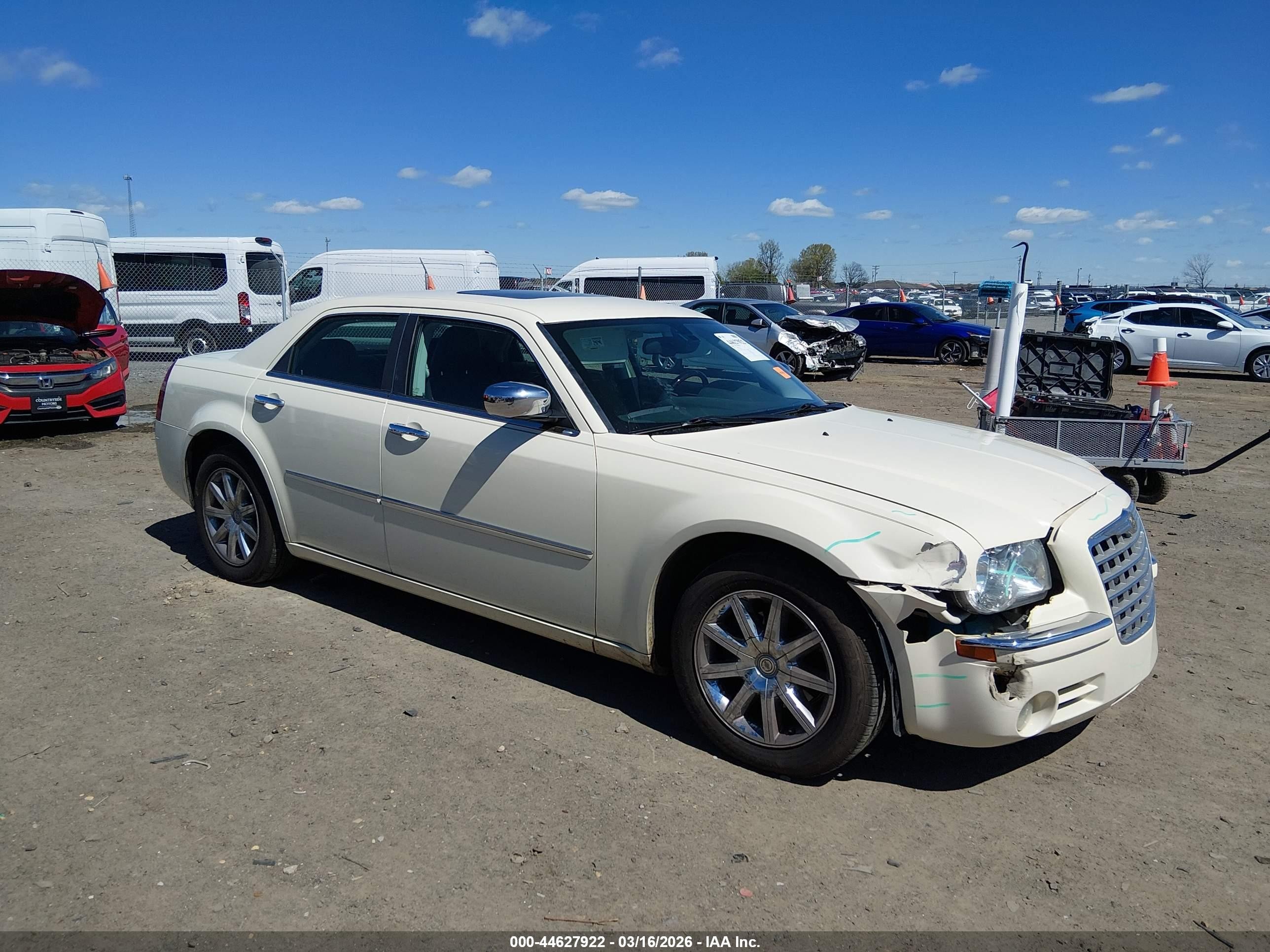 2009 Chrysler 300 Limited, VIN 2C3KA33V79H619626 — Фото с аукциона