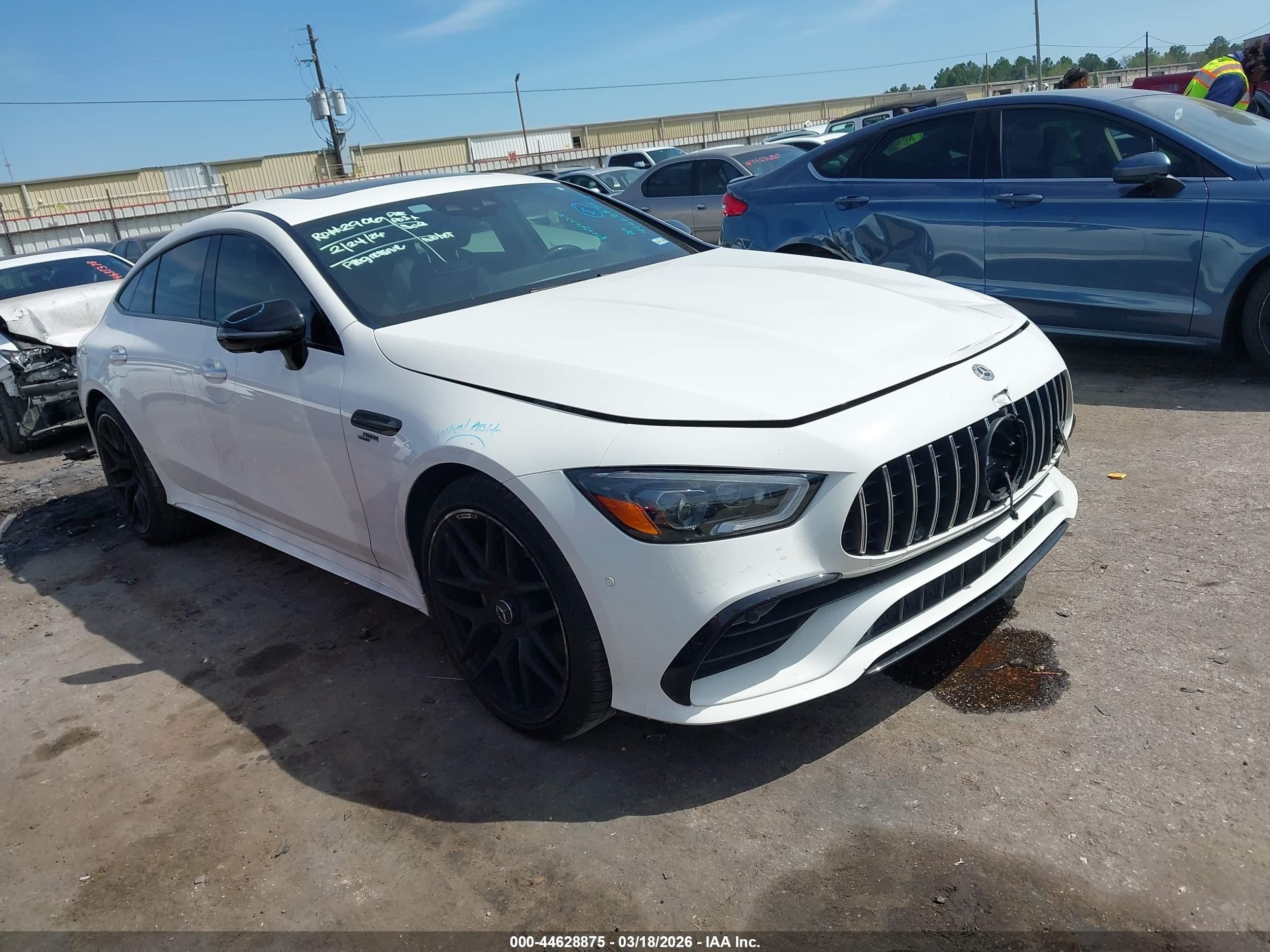 2019 Mercedes-Benz AMG GT 53, VIN WDD7X6BB4KA007872 — Front end