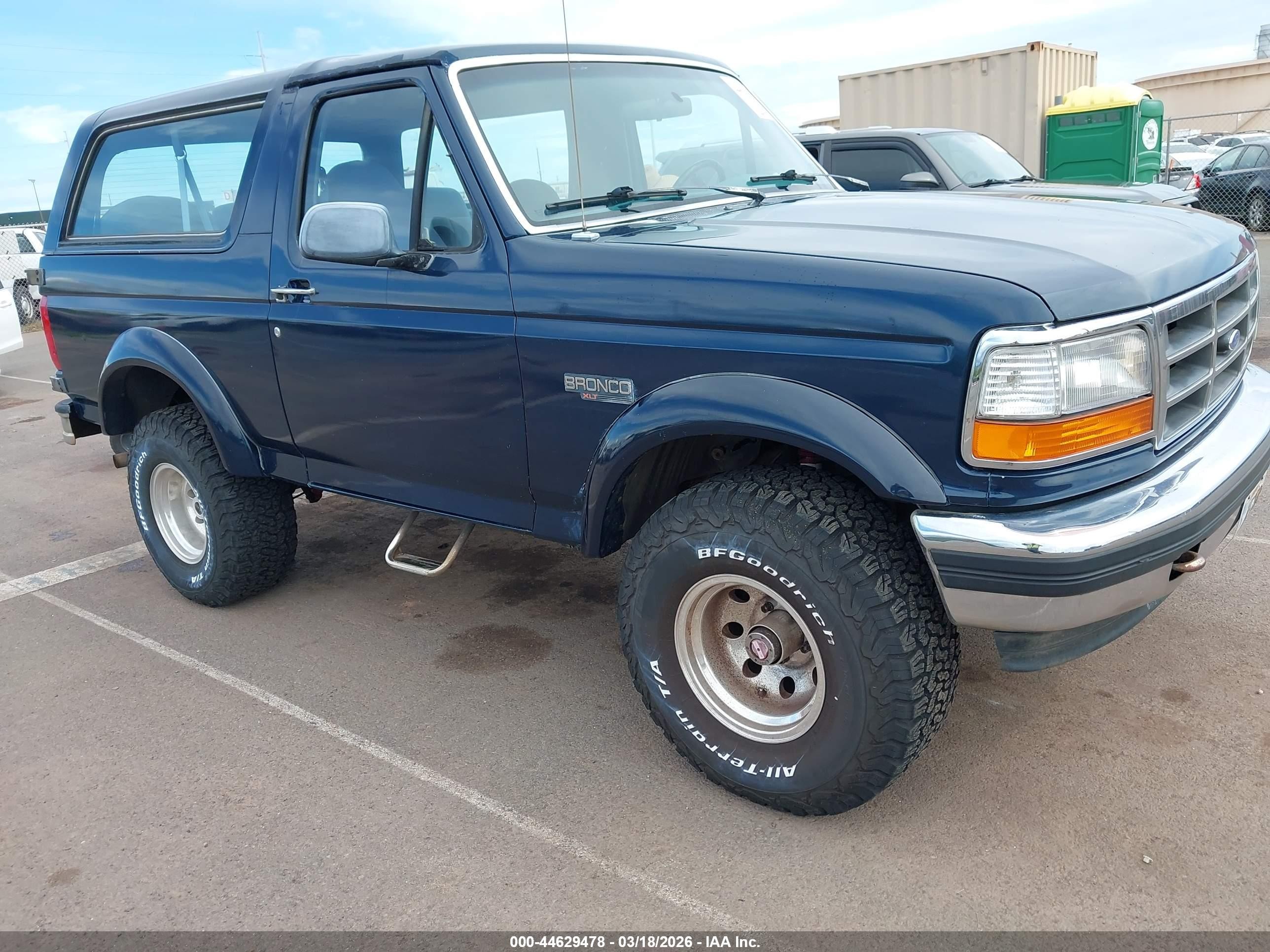 1993 Ford Bronco Custom, VIN 1FMEU15H8PLA20211 — Normal wear
