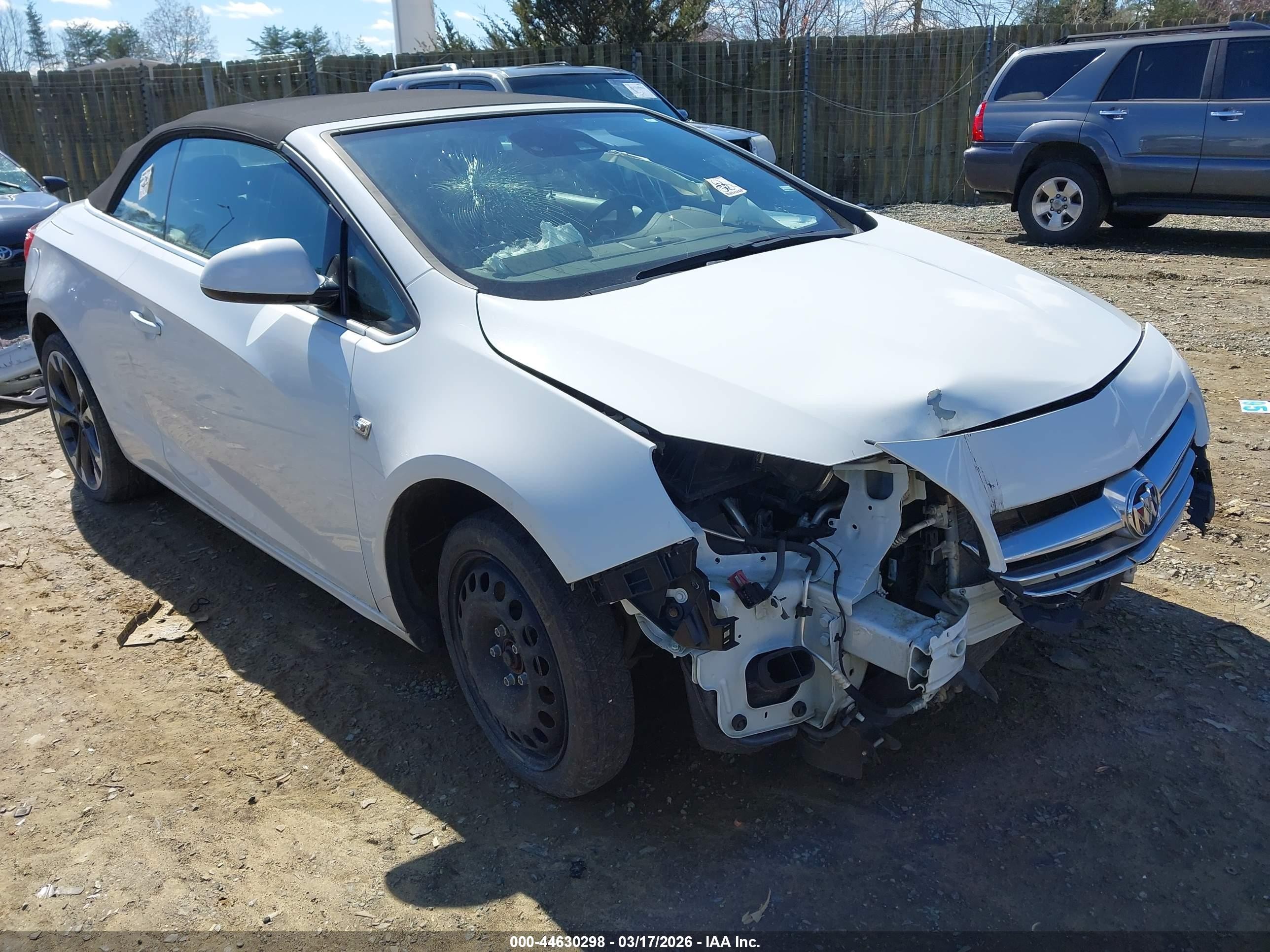 2019 Buick Cascada Premium, VIN W04WH3N5XKG346005 — Front end