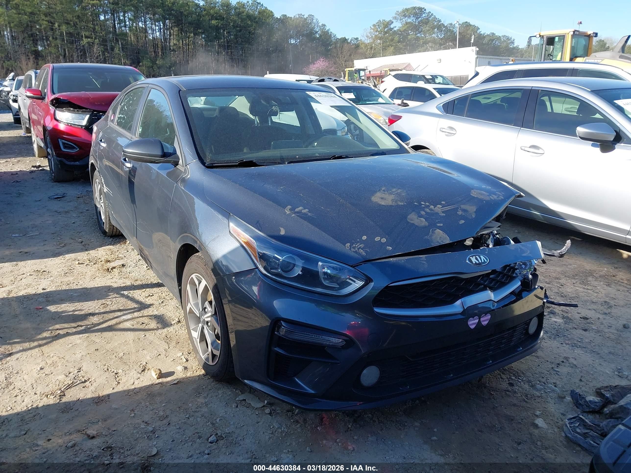 2021 Kia Forte FE, VIN 3KPF24AD6ME282963 — Front end