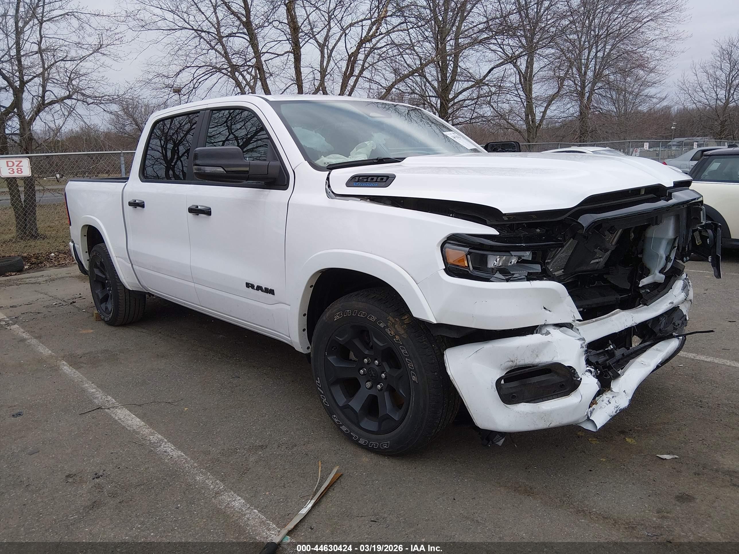 2025 Ram 1500 Big Horn, VIN 1C6RRFFG0SN580108 — Front end