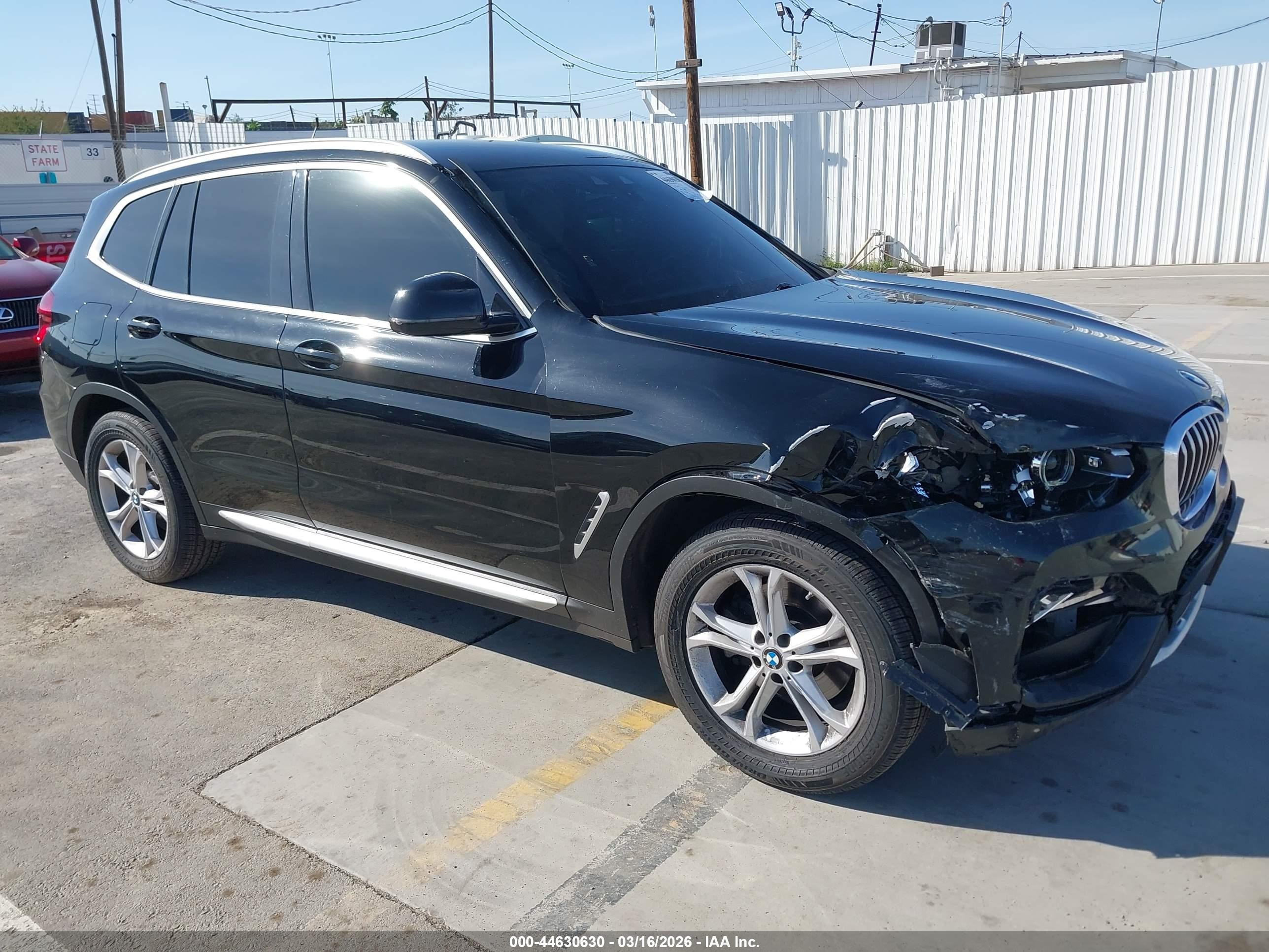 2021 BMW X3 sDrive30i, VIN 5UXTY3C05M9G56376 — Front end