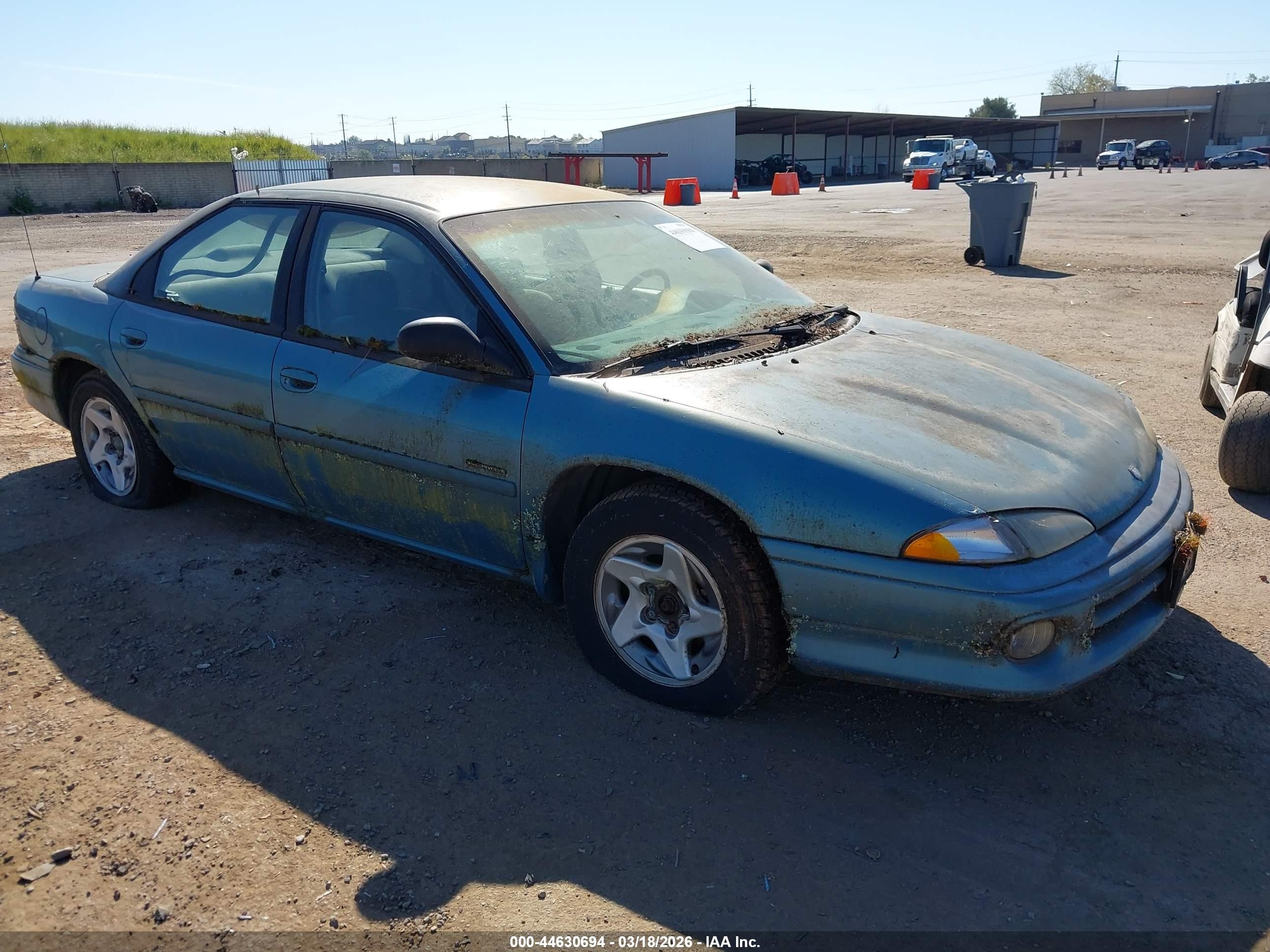 1996 Dodge Intrepid, VIN 2B3HD46F3TH232779 — Side