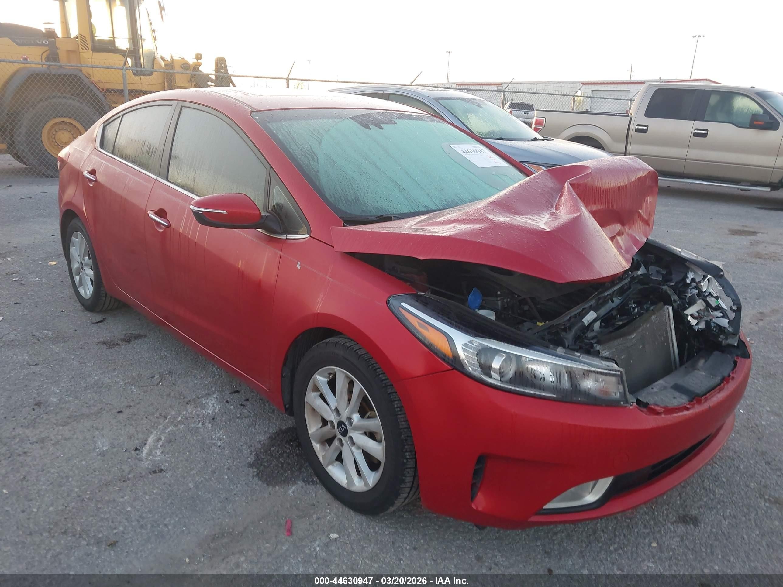 2017 Kia Forte S, VIN 3KPFL4A7XHE035944 — Front end