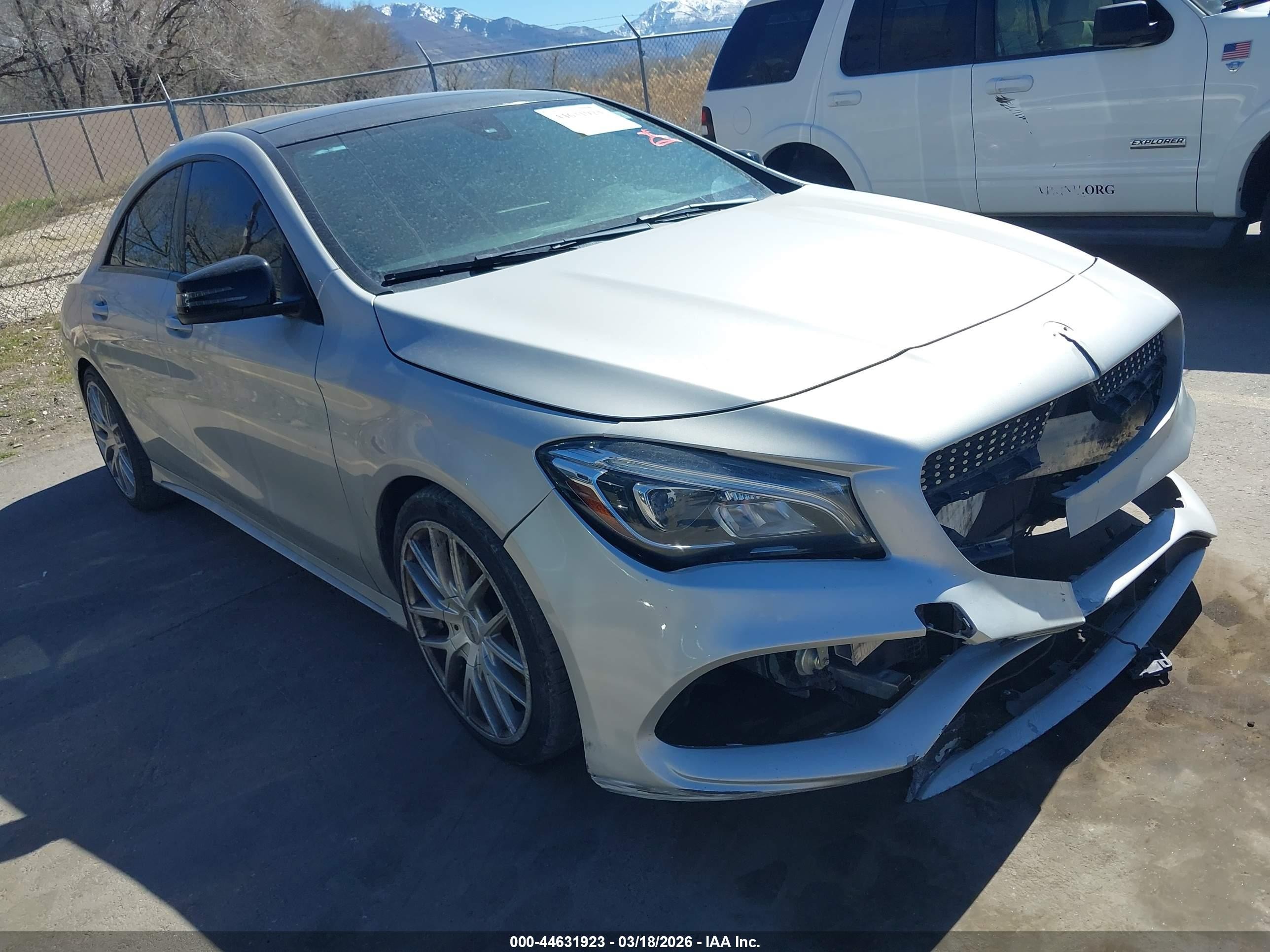 2018 Mercedes-Benz CLA 250, VIN WDDSJ4EBXJN591102 — Front end