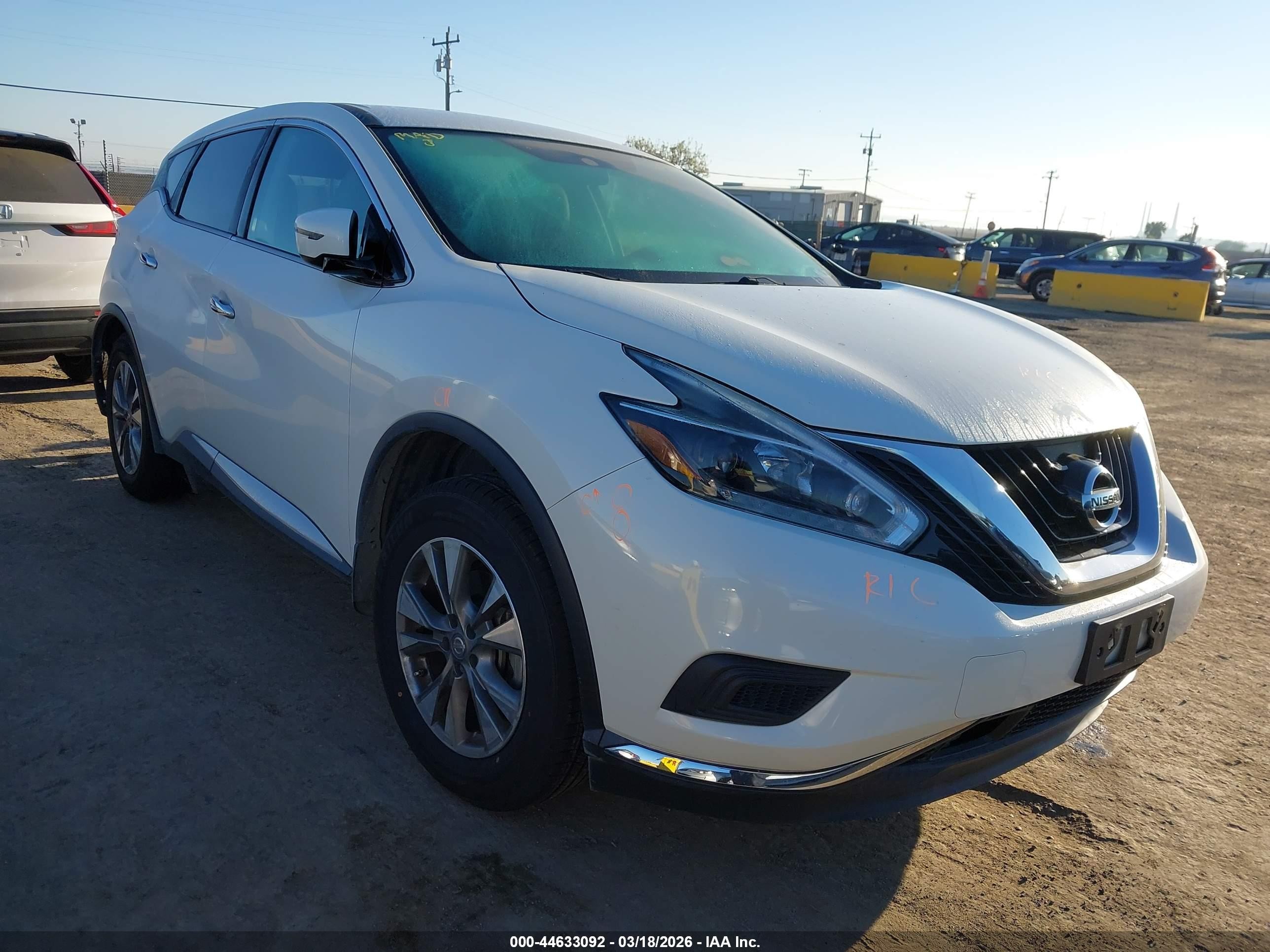 2018 Nissan Murano SV, VIN 5N1AZ2MG8JN128709 — Rear end