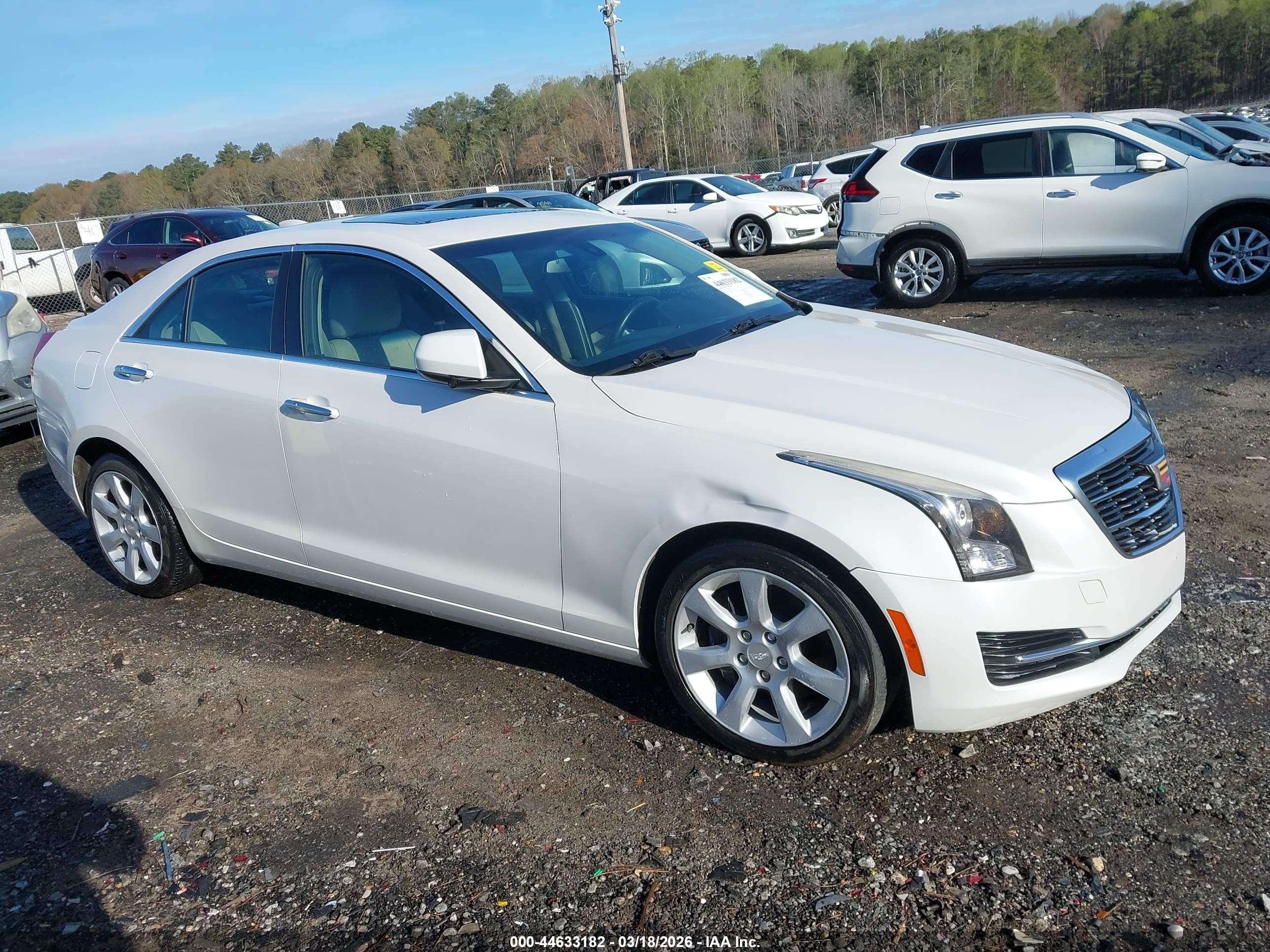 2016 Cadillac ATS Standard AWD, VIN 1G6AG5RXXG0110175 — Бок