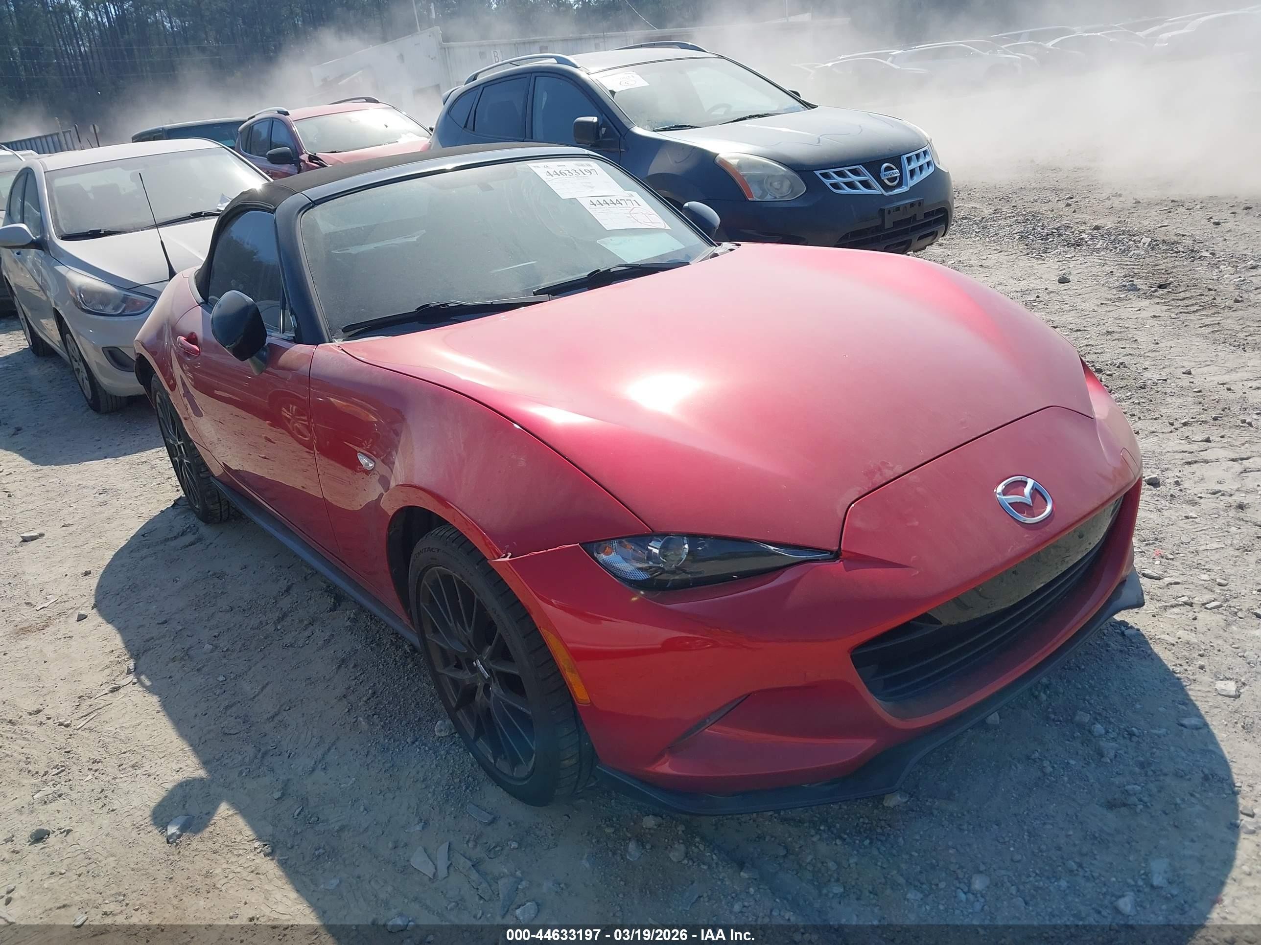 2016 Mazda MX-5 Miata Club, VIN JM1NDAC70G0105382 — Side