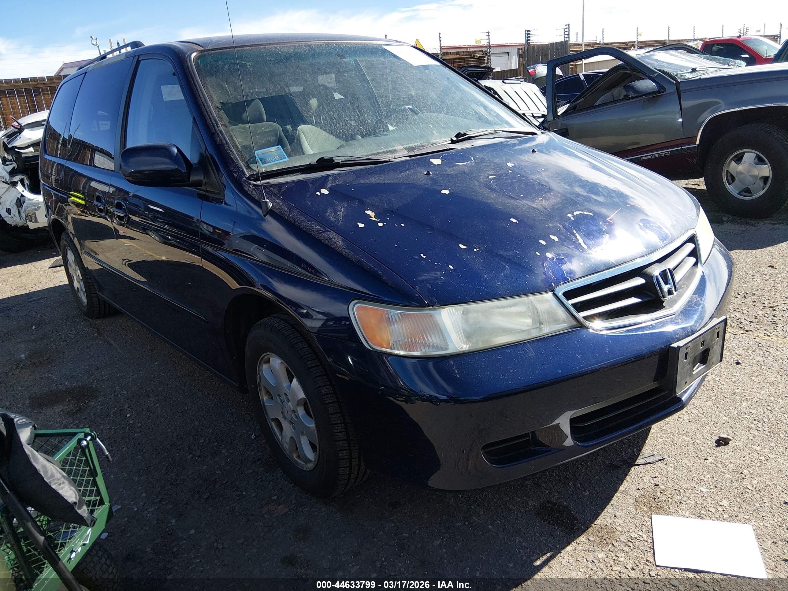 2004 Honda Odyssey EX, VIN 5FNRL18624B141950 — Rear end