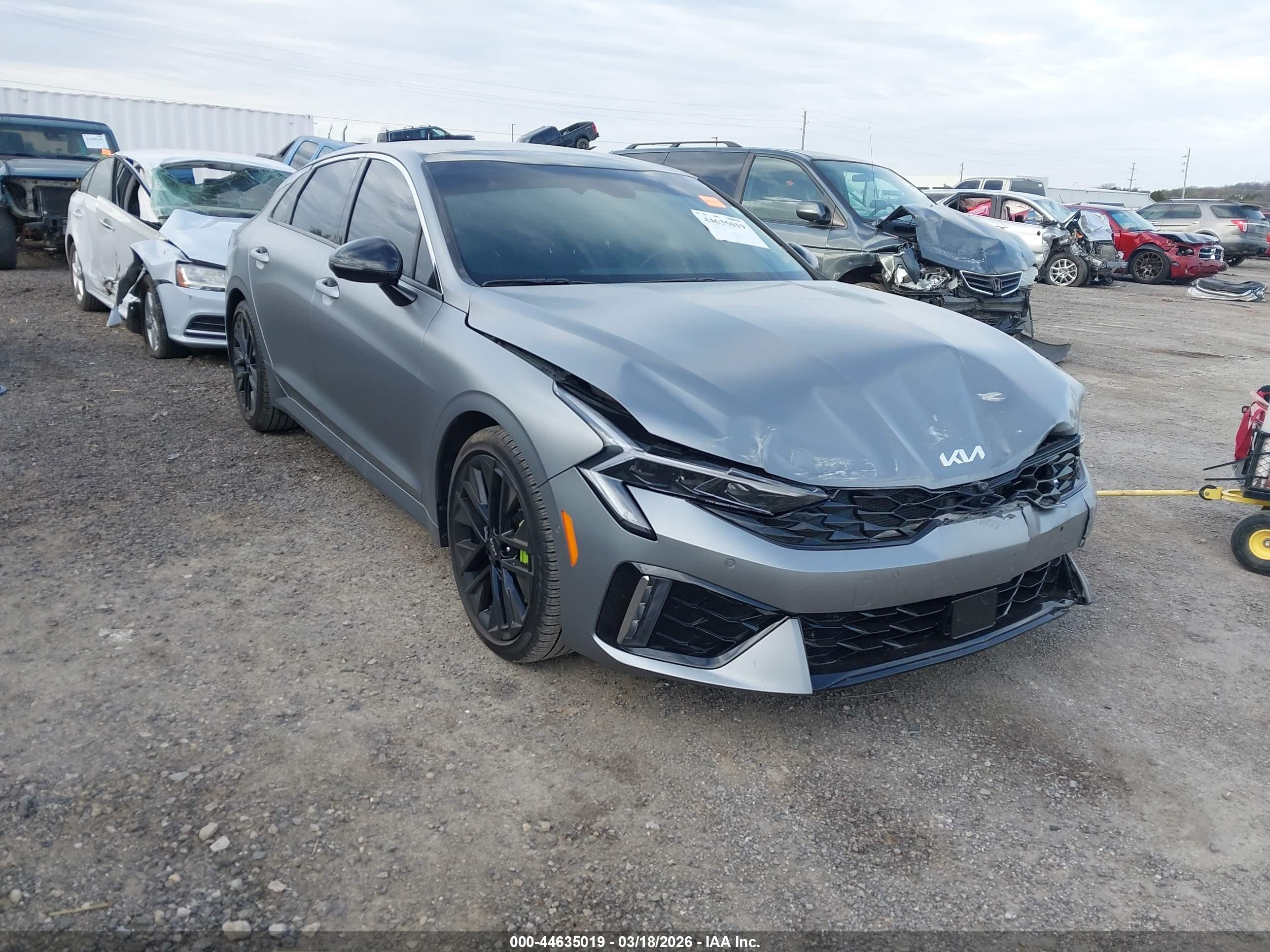 2025 Kia K5 GT, VIN KNAG44J81S5340842 — Front end