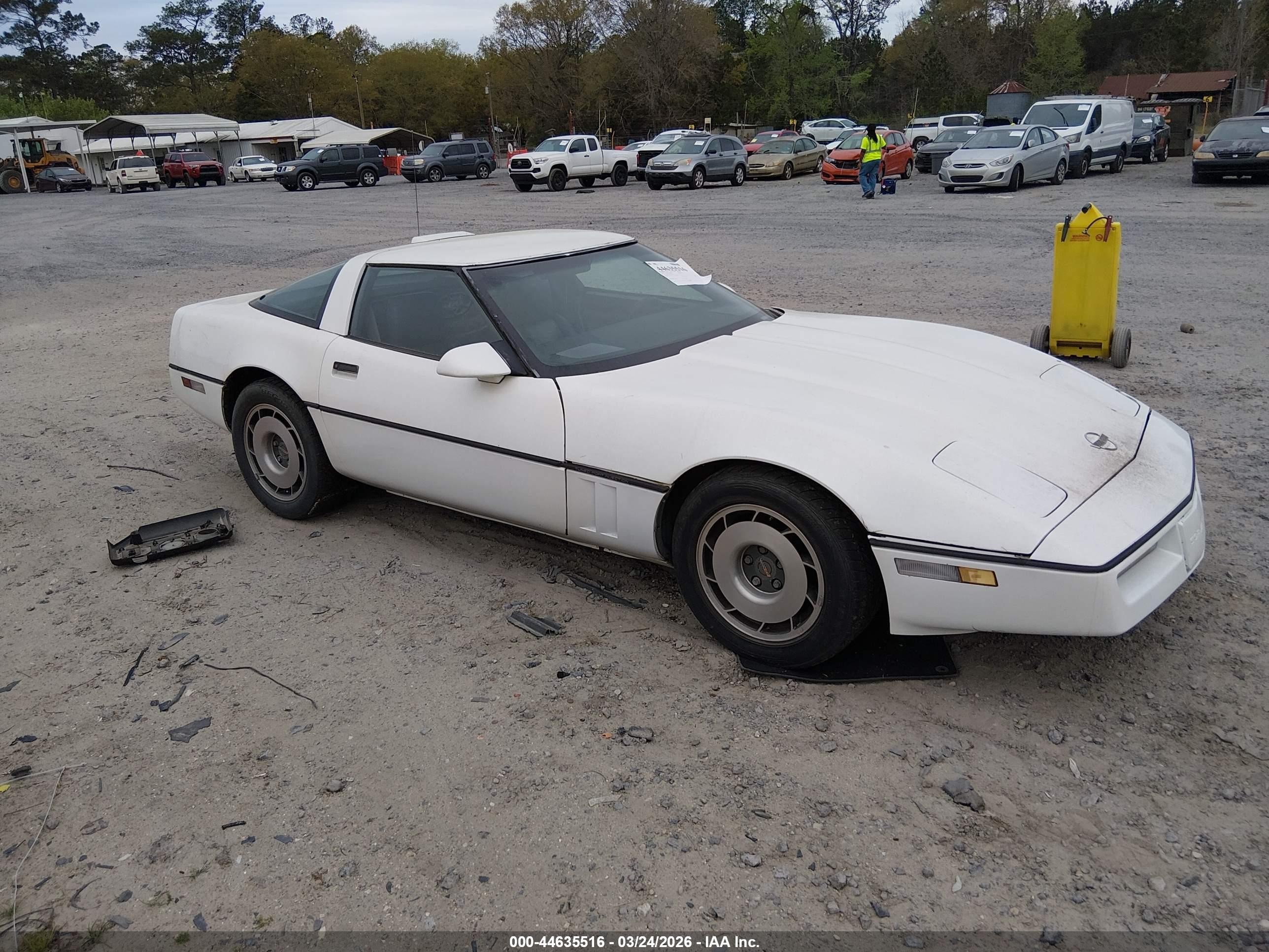 1987 Chevrolet Corvette, VIN 1G1YY2187H5105265 — Normal wear