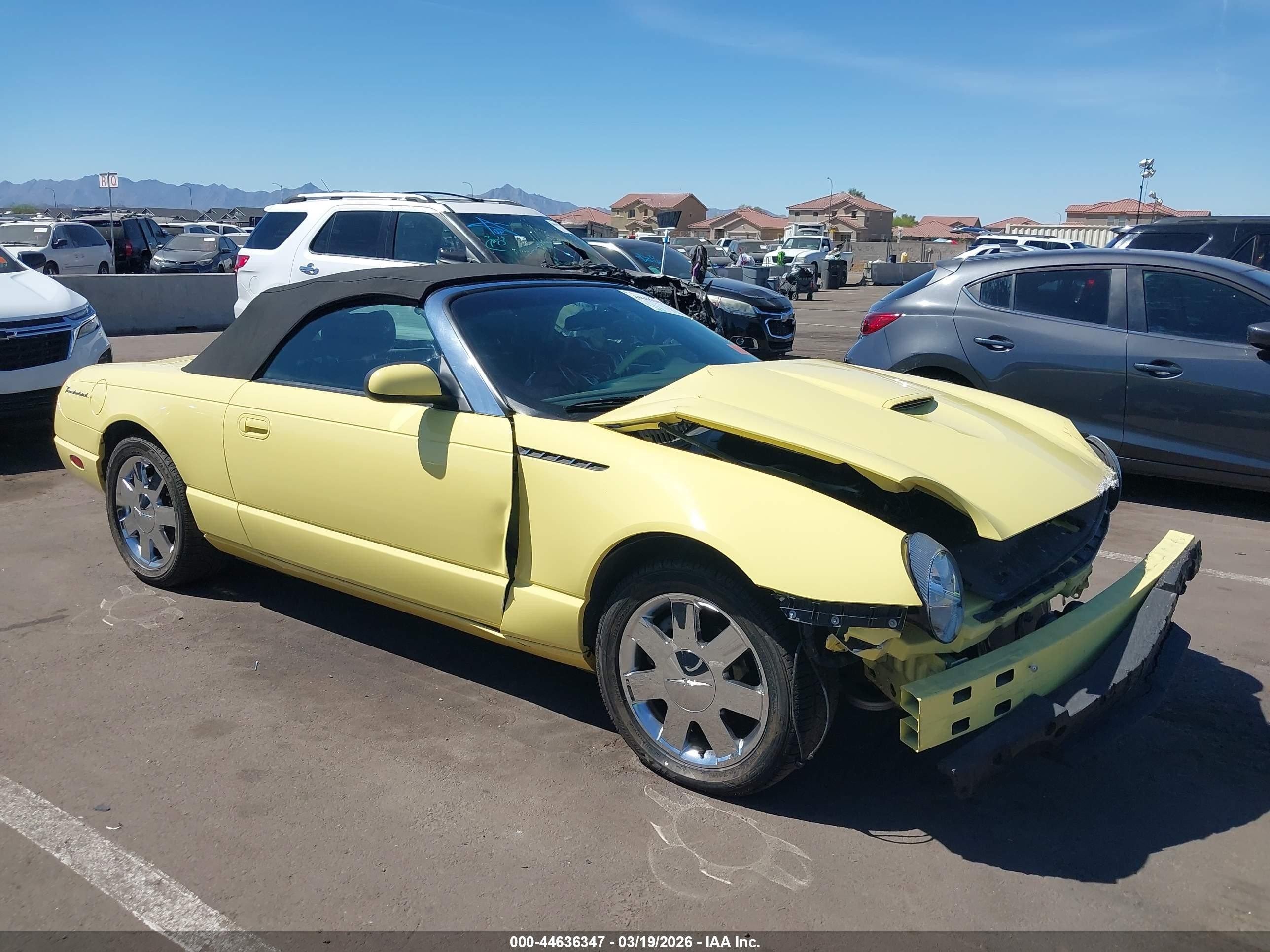 2002 Ford Thunderbird Hardtop Premium, VIN 1FAHP60A32Y124462 — Перед