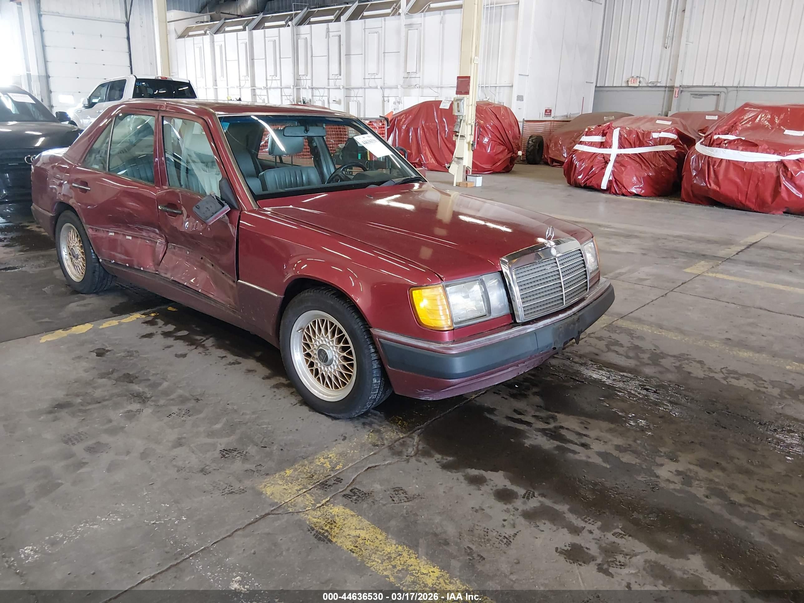 1993 Mercedes-Benz 300, VIN WDBEA28E1PB872490 — Side