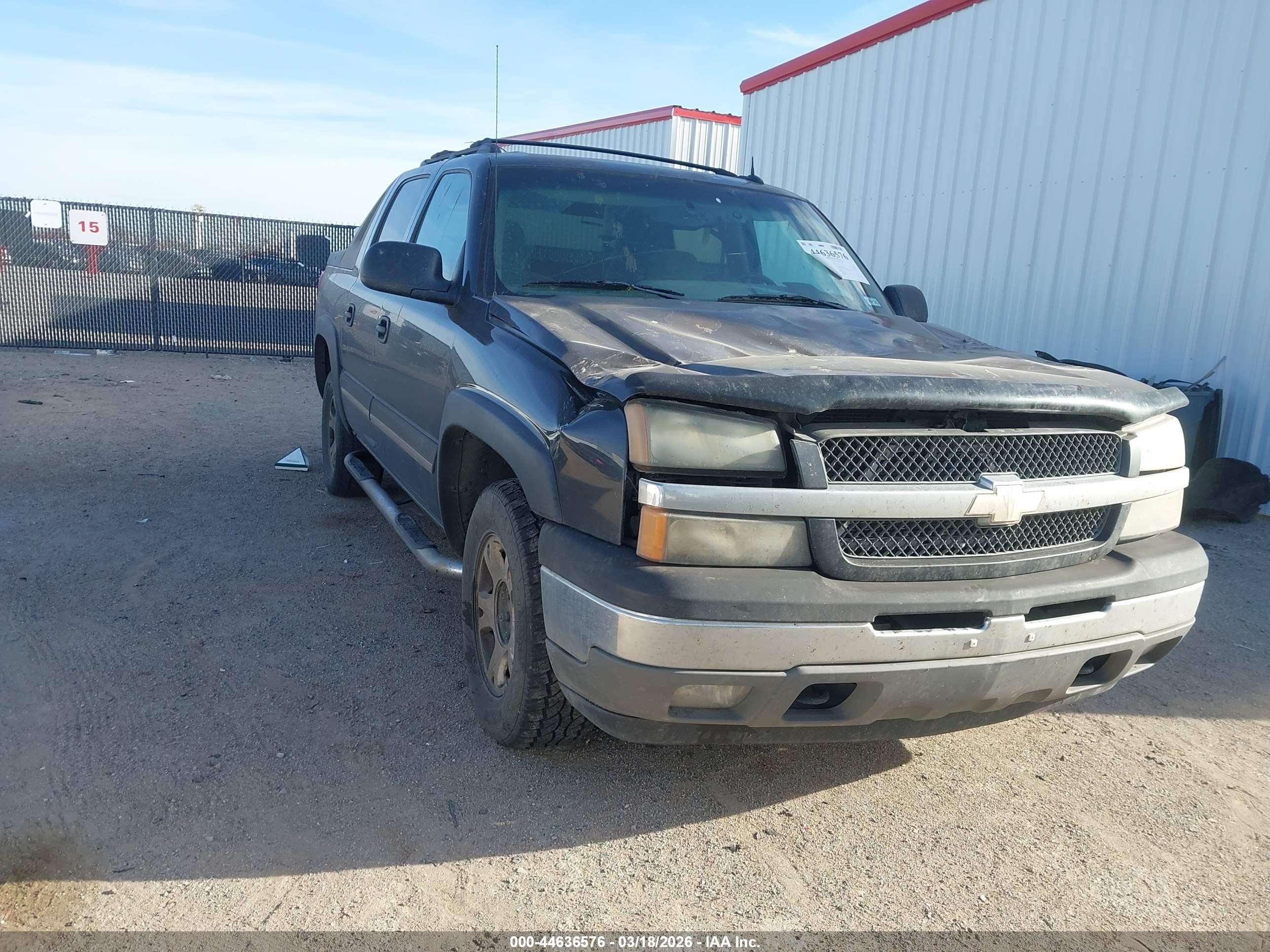 2005 Chevrolet Avalanche Z71, VIN 3GNEK12Z95G252888 — Front end