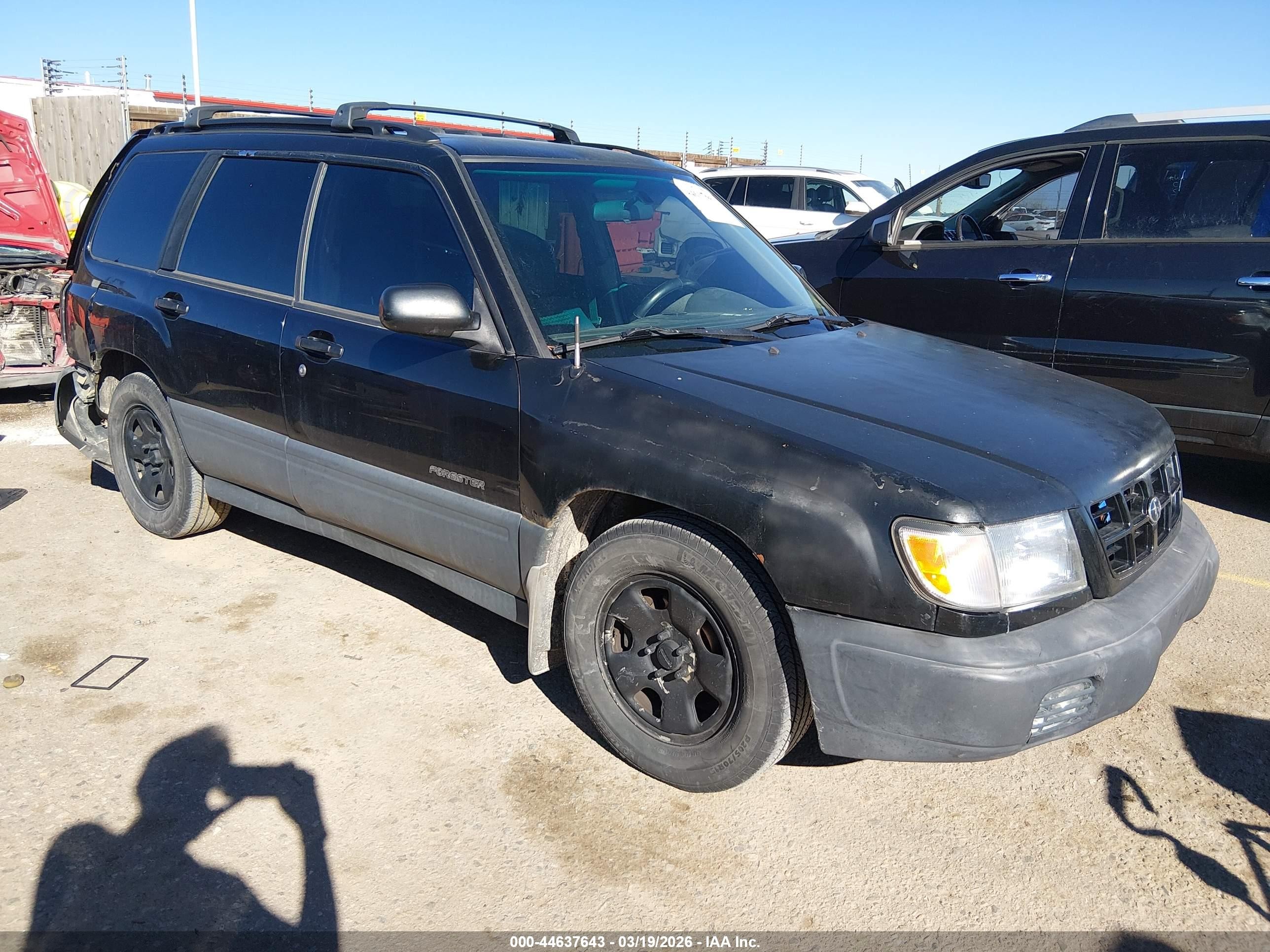 1998 Subaru Forester L, VIN JF1SF6352WG781983 — Rear end