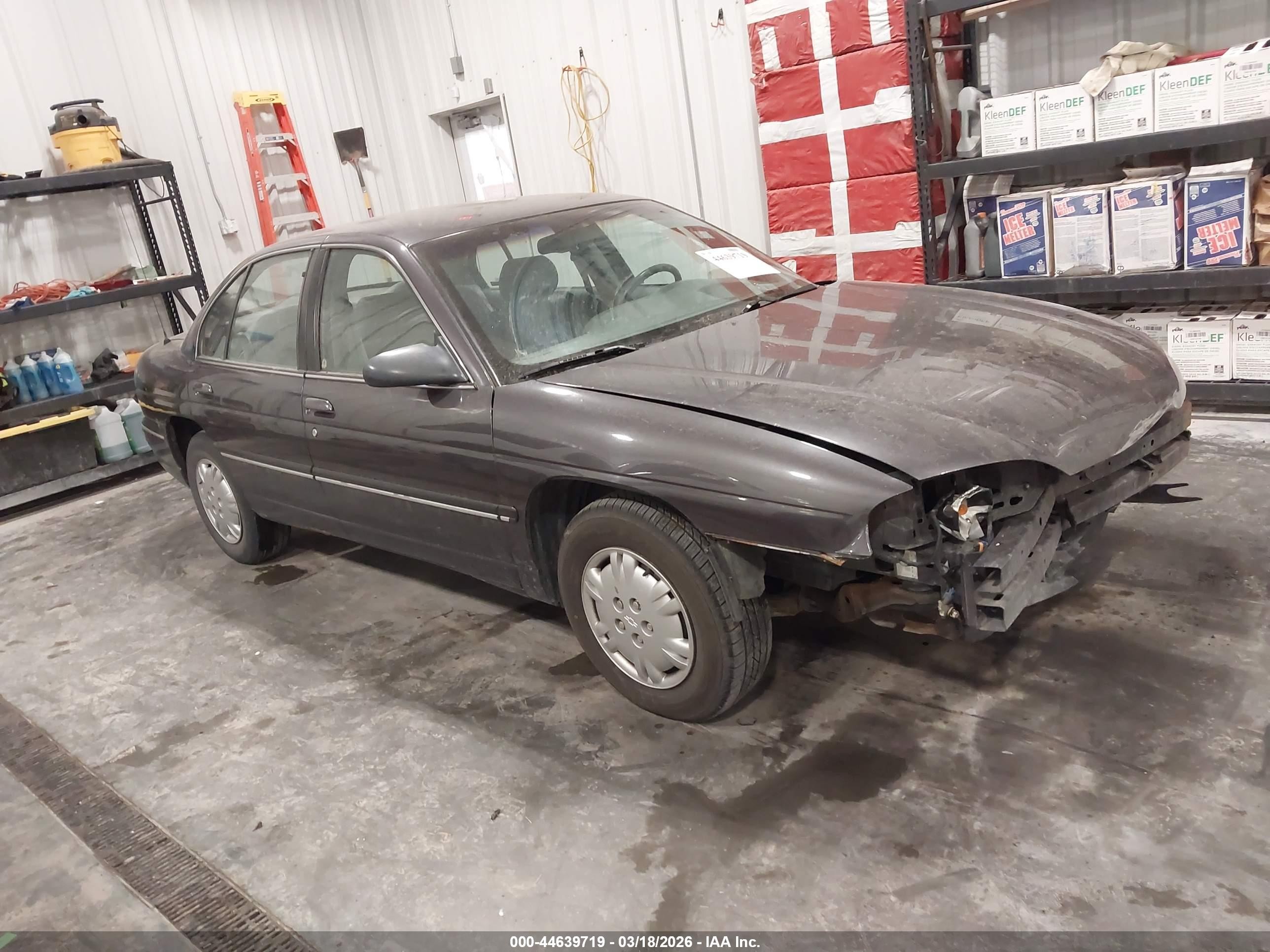 1996 Chevrolet Lumina, VIN 2G1WL52M6T9145433 — Front end