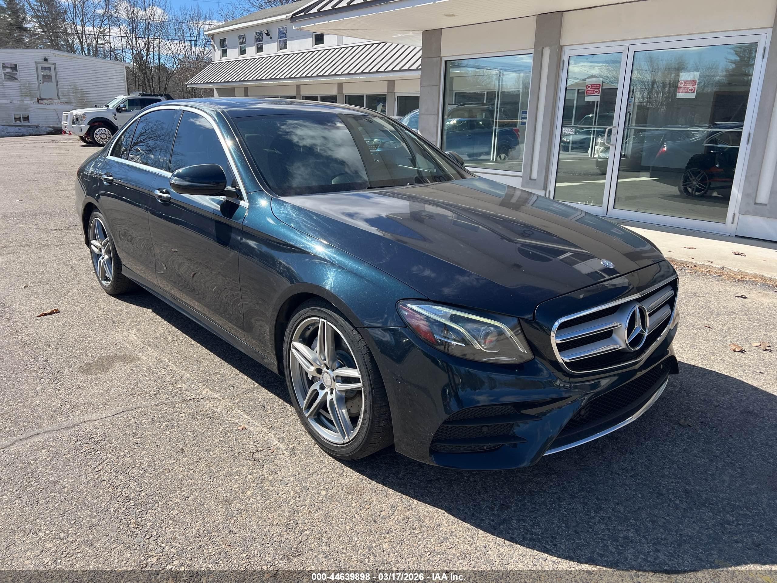 2017 Mercedes-Benz E 300 Sport, VIN WDDZF4JB1HA049247 — Normal wear