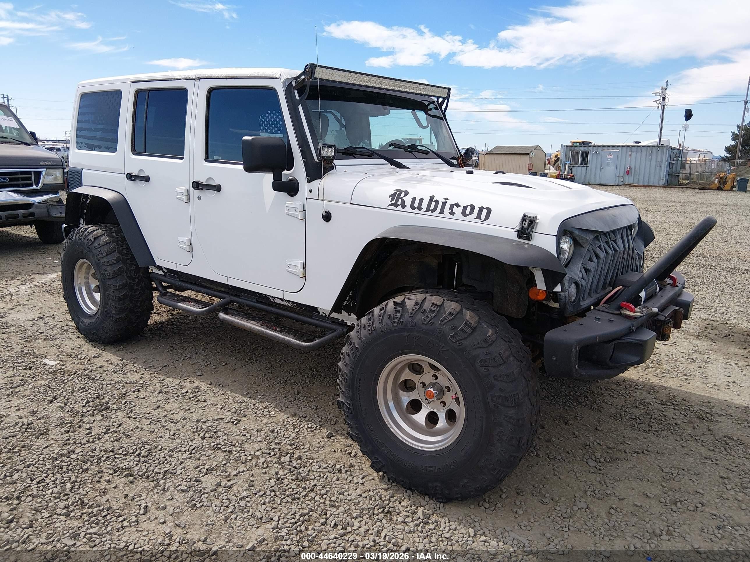 2017 Jeep Wrangler Unlimited Rubicon Recon, VIN 1C4BJWFG9HL654115 — Rear end