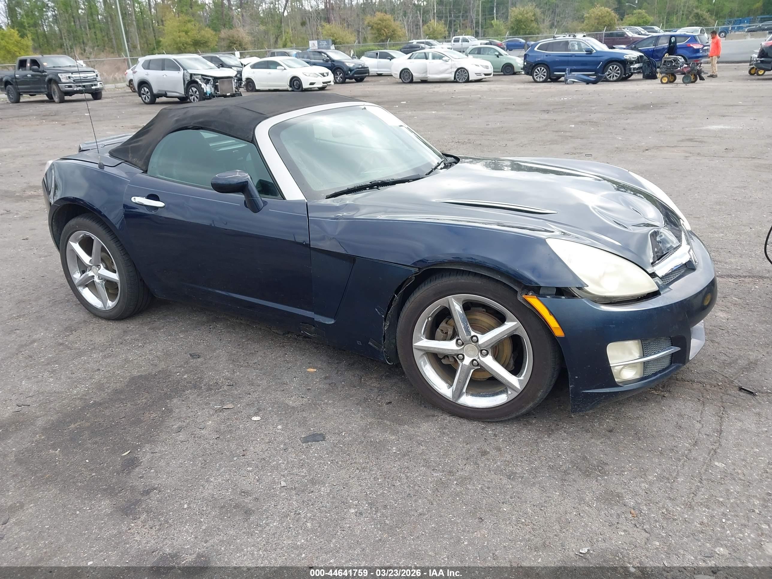 2008 Saturn Sky, VIN 1G8MC35B88Y116591 — Front end