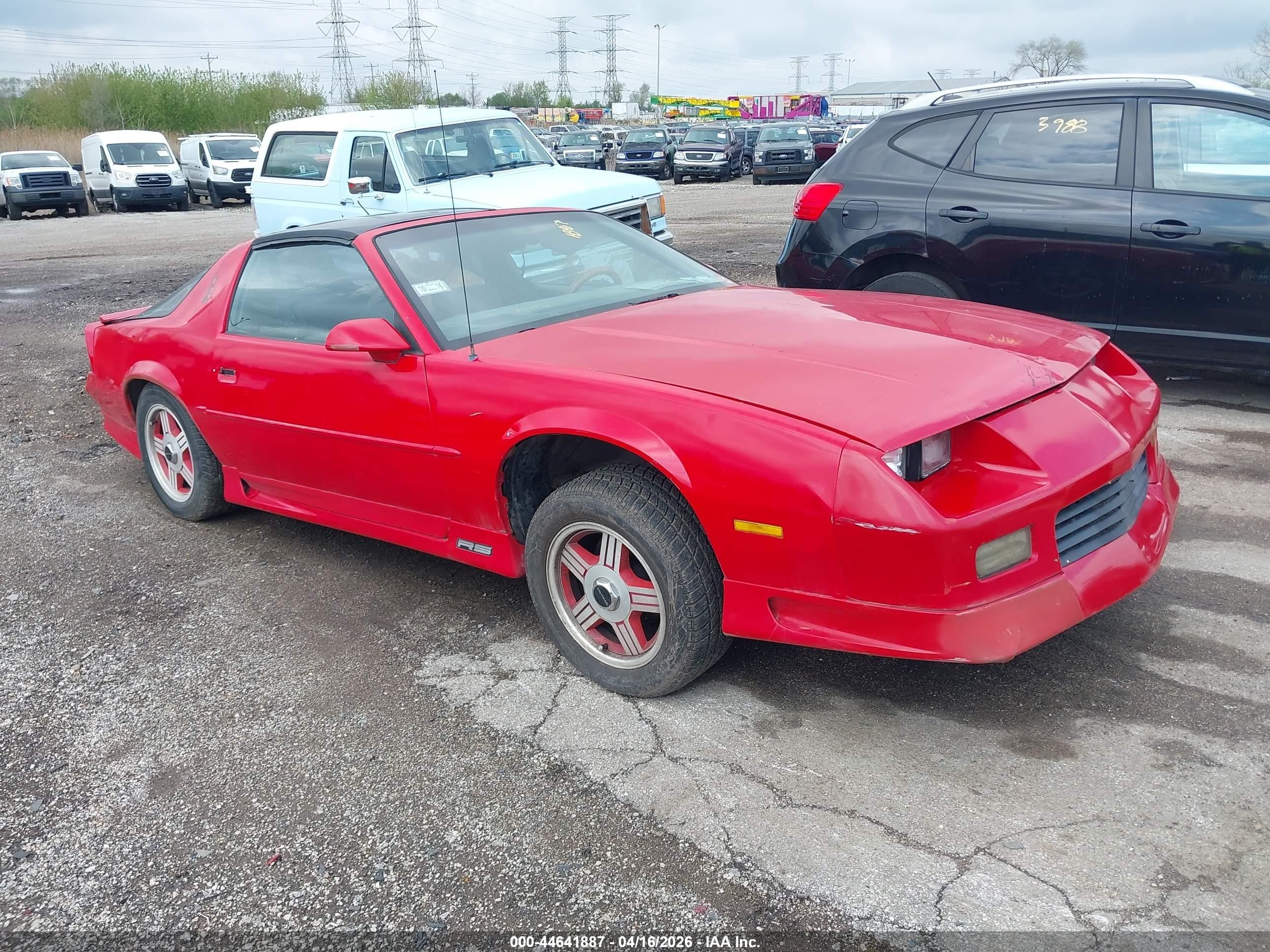 1992 Chevrolet Camaro RS, VIN 1G1FP23E4NL153682 — Front end