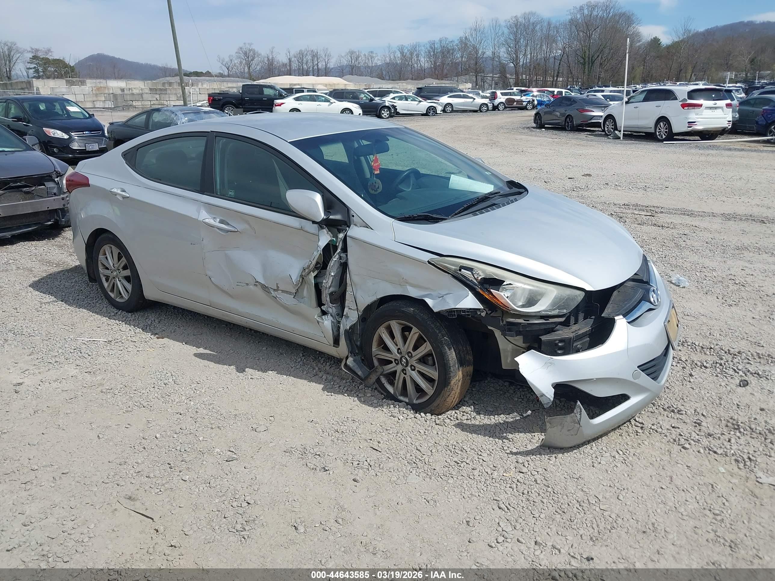 2016 Hyundai Elantra SE, VIN KMHDH4AE7GU479141 — Side