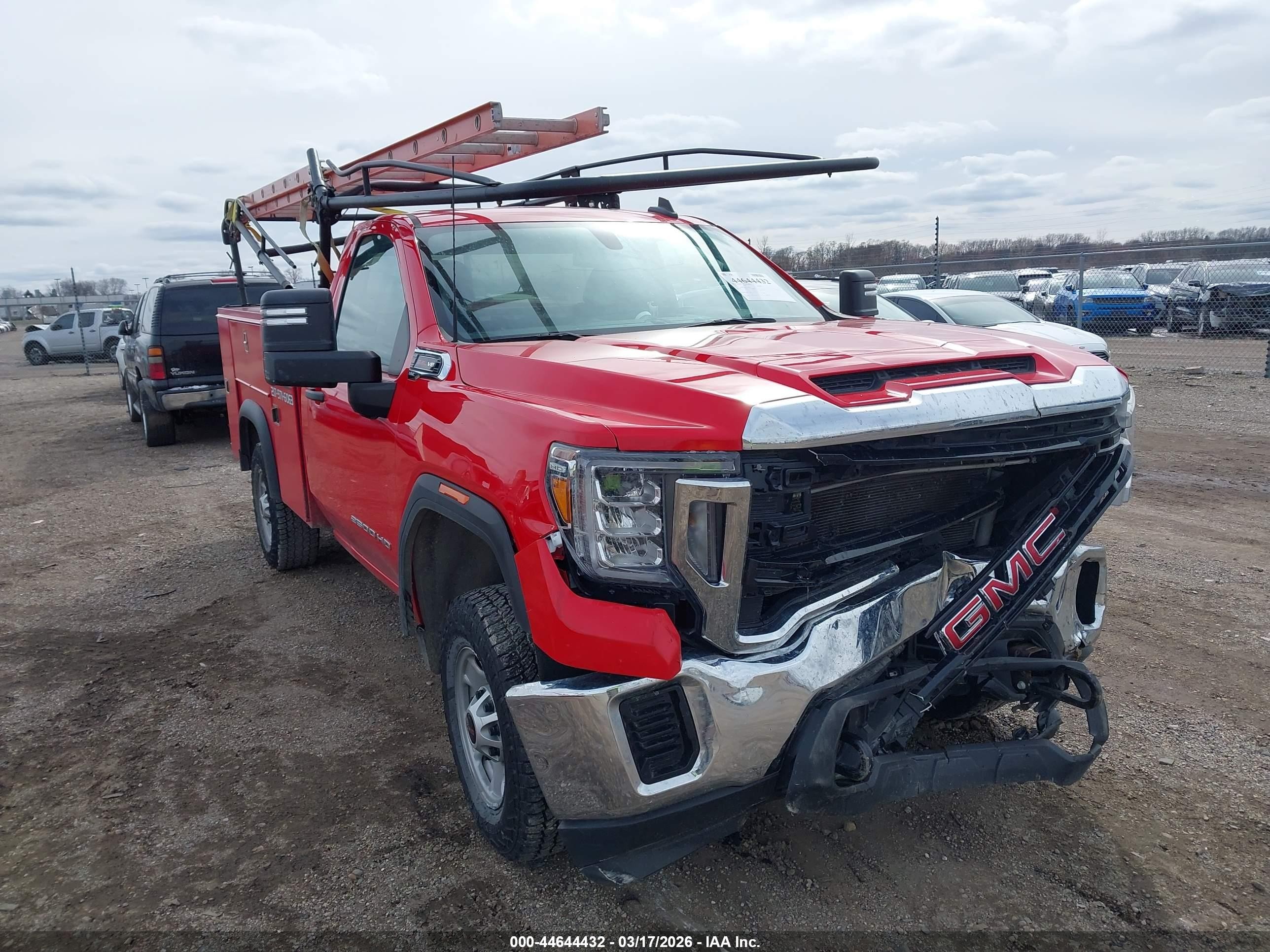 2022 GMC Sierra 2500HD, VIN 1GD08LE76NF312193 — Front end