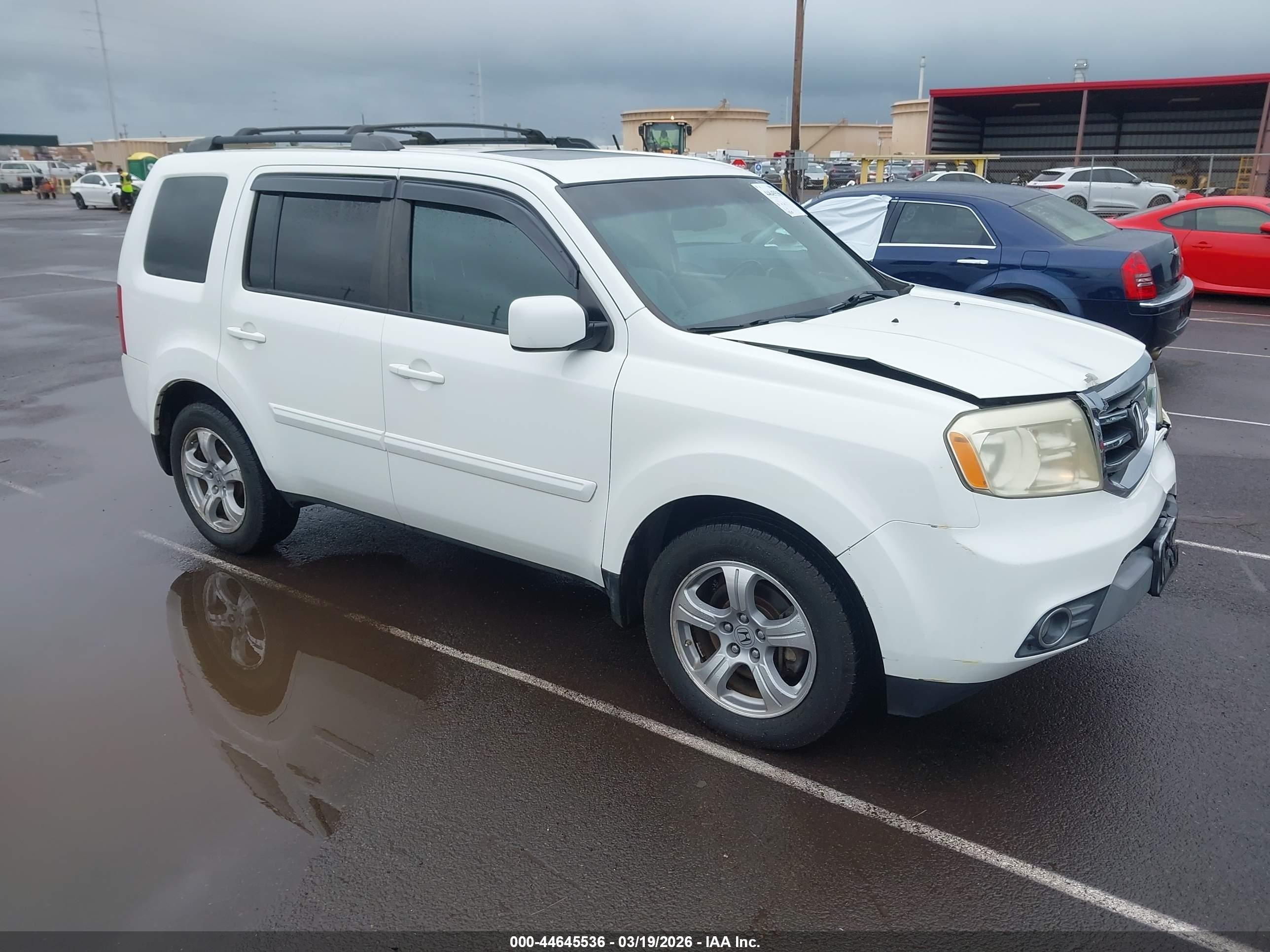 2015 Honda Pilot EX-L, VIN 5FNYF3H79FB022013 — Front end