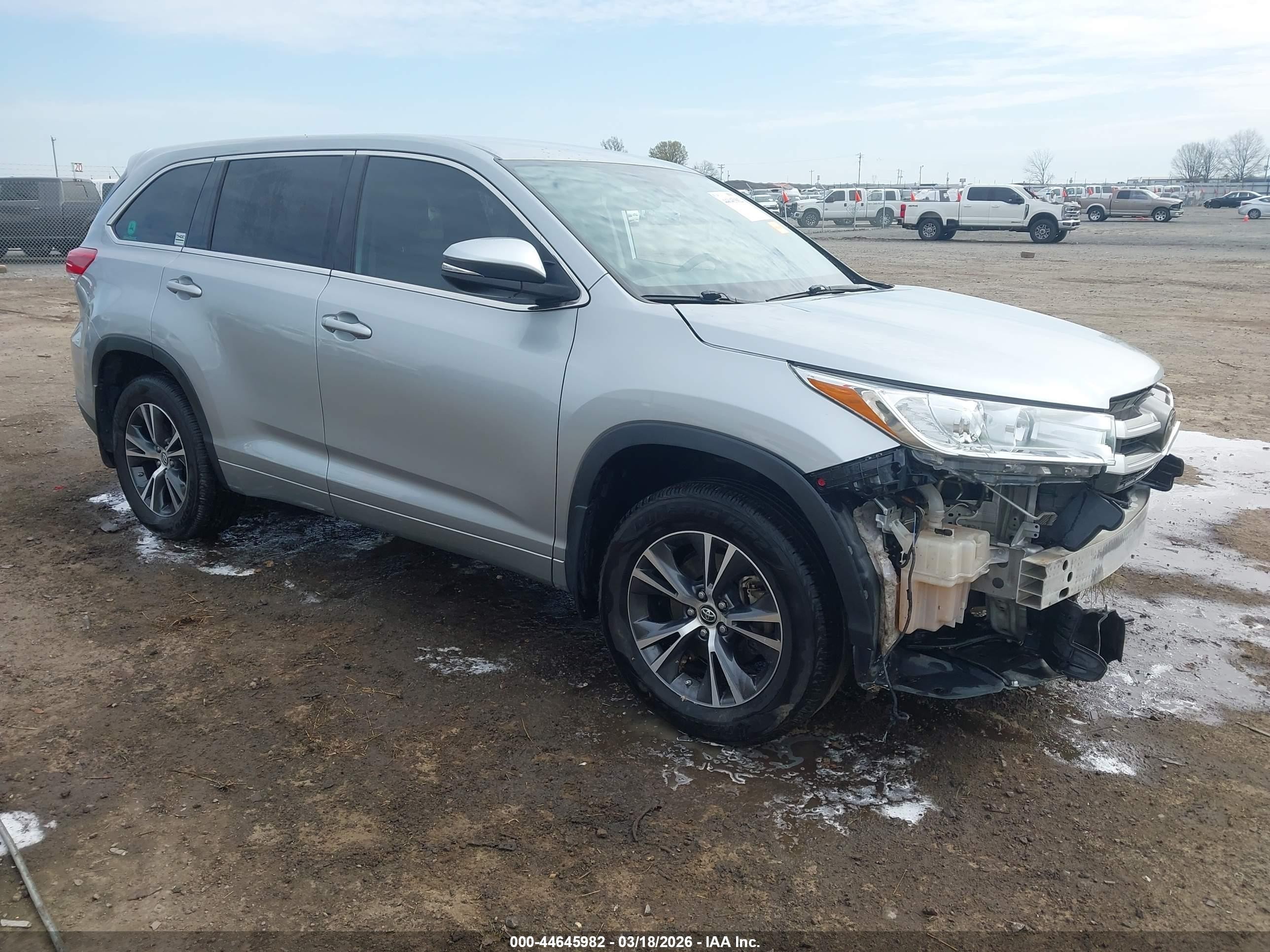 2018 Toyota Highlander LE Plus, VIN 5TDZZRFH3JS281689 — All over