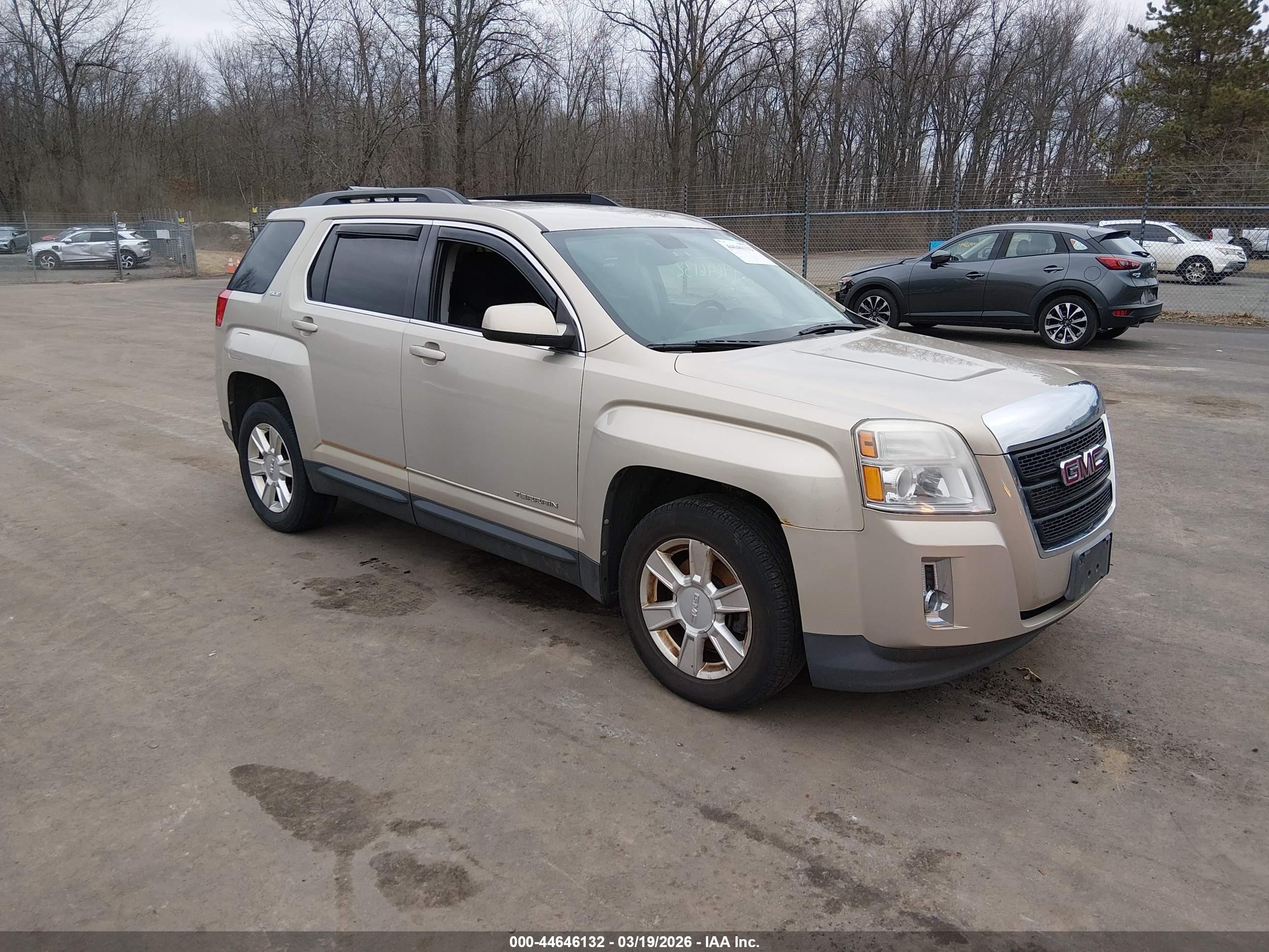 2011 GMC Terrain SLE-2, VIN 2CTFLTEC8B6311910 — Side