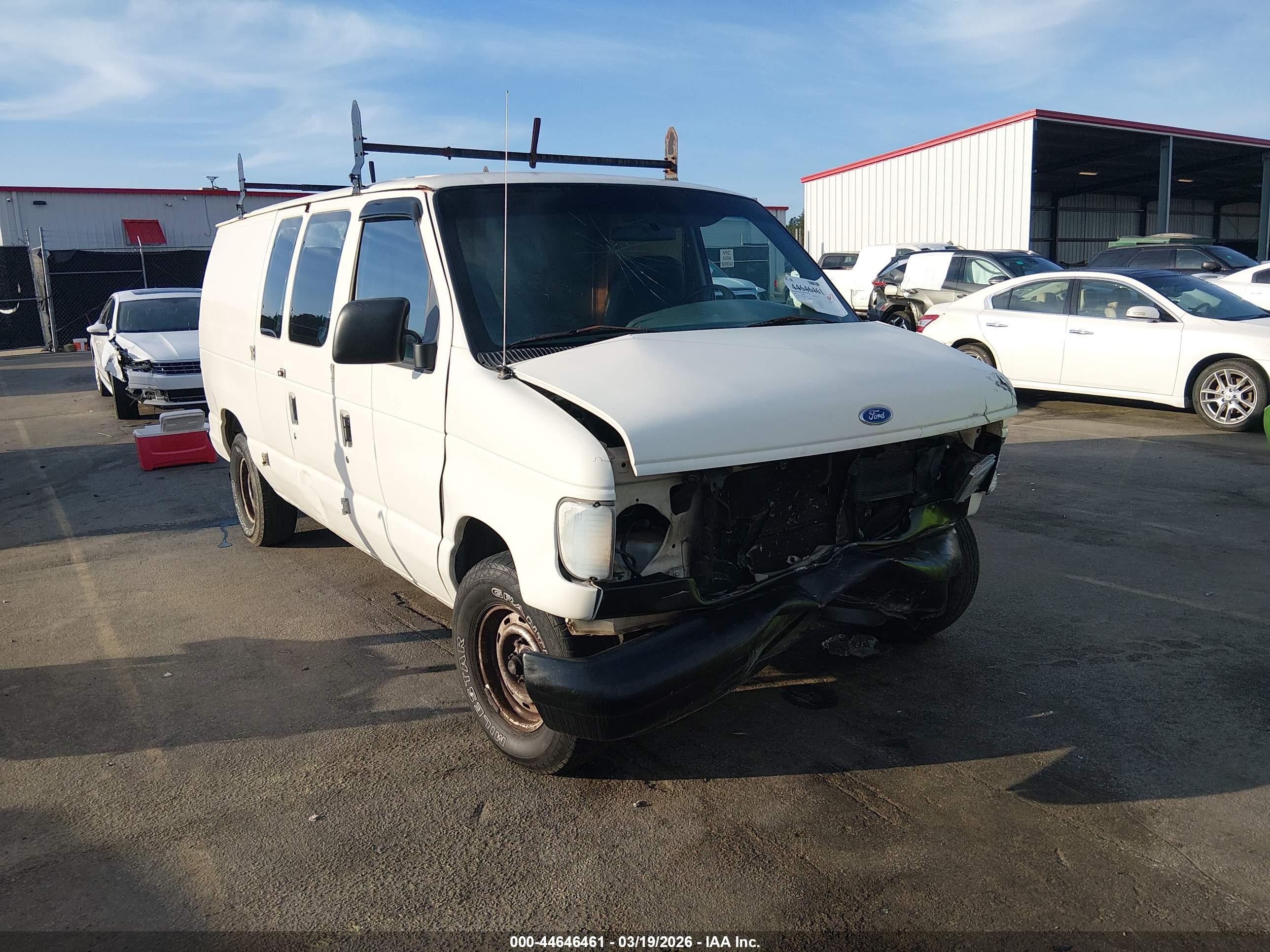 1996 Ford Econoline Cargo, VIN 1FTEE14N2THA31744 — Front end