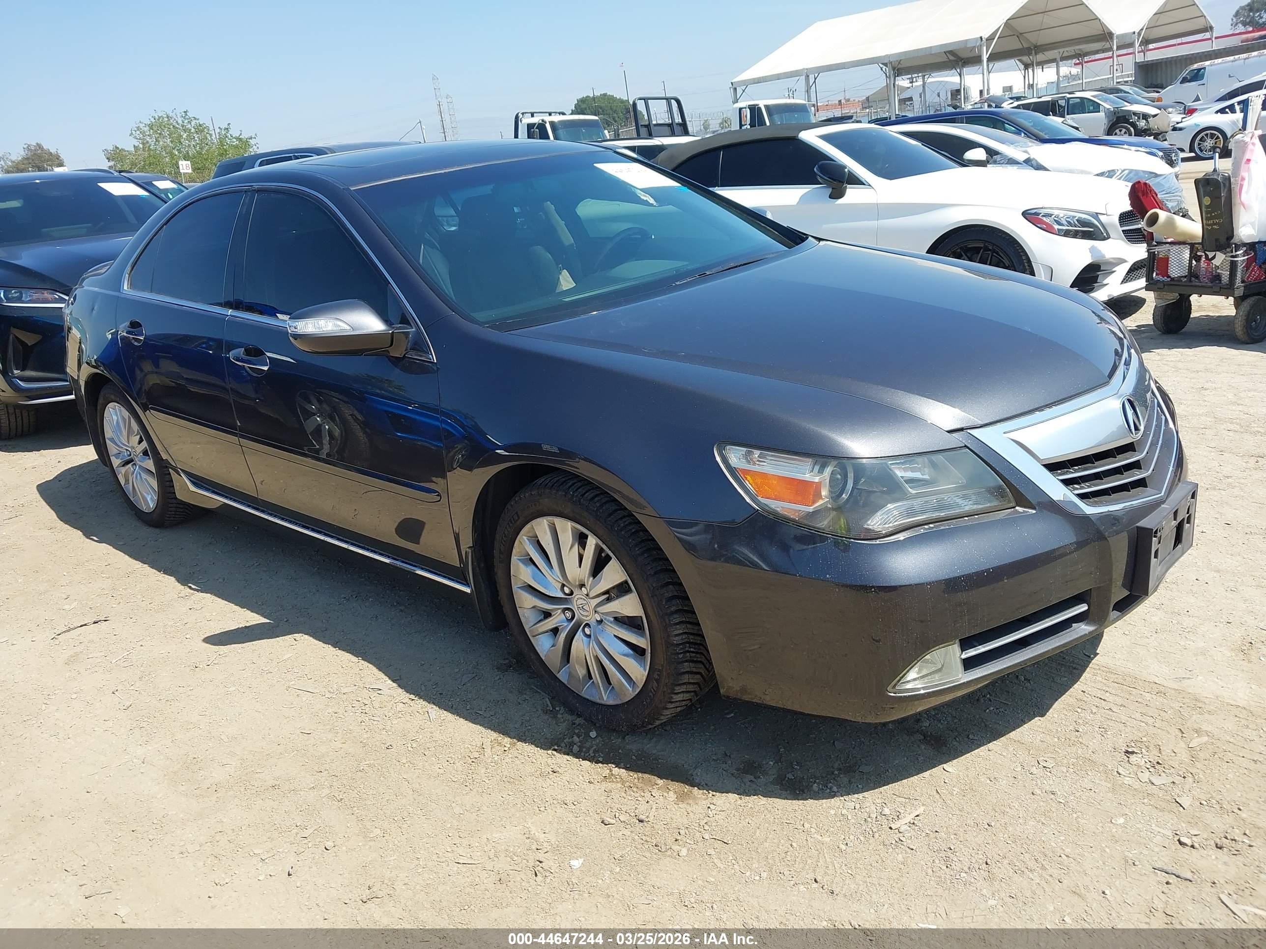 2012 Acura RL Technology, VIN JH4KB2F61CC000181 — Side