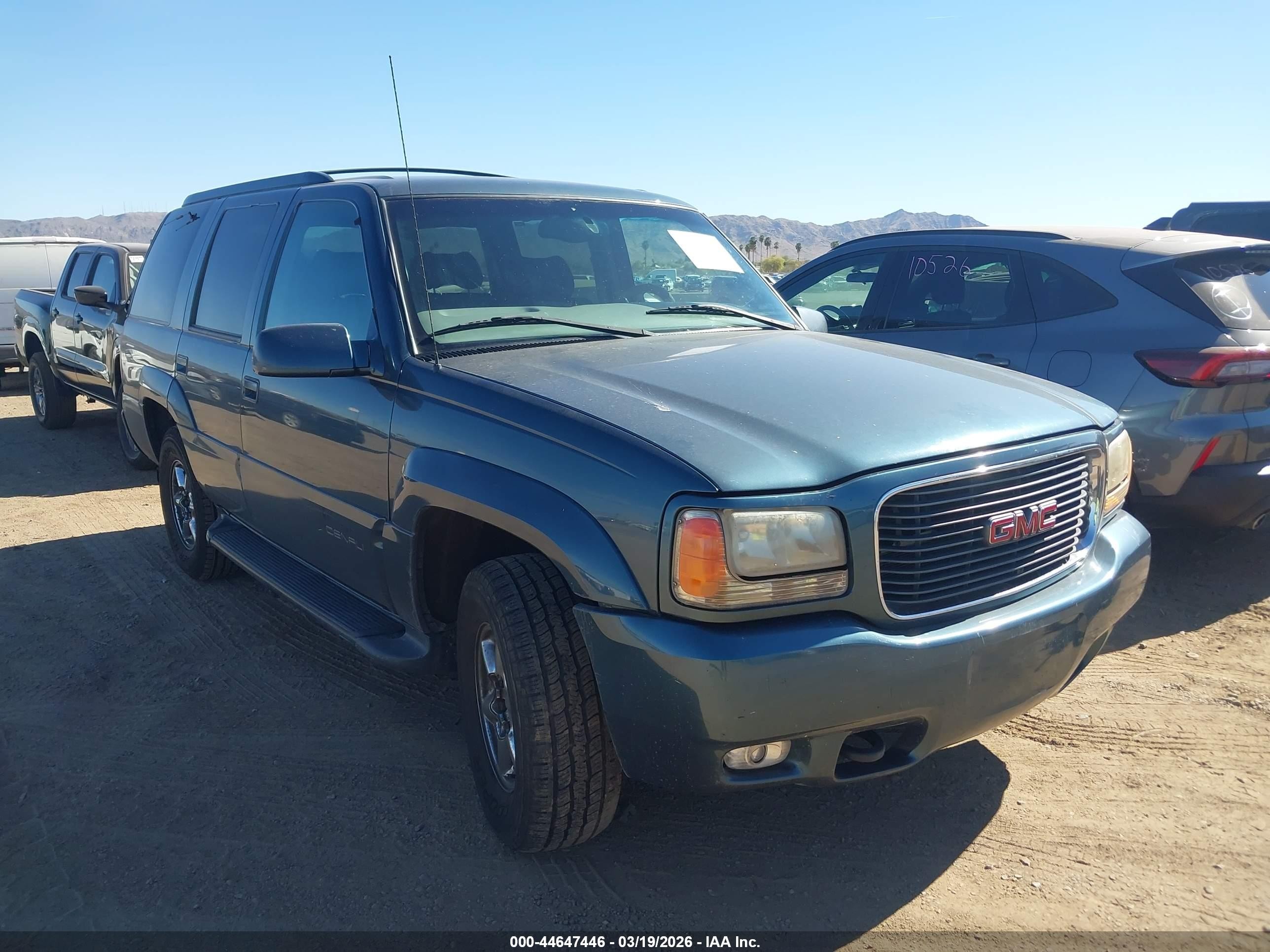 2000 GMC Denali, VIN 1GKEK13R3YR143102 — Normal wear