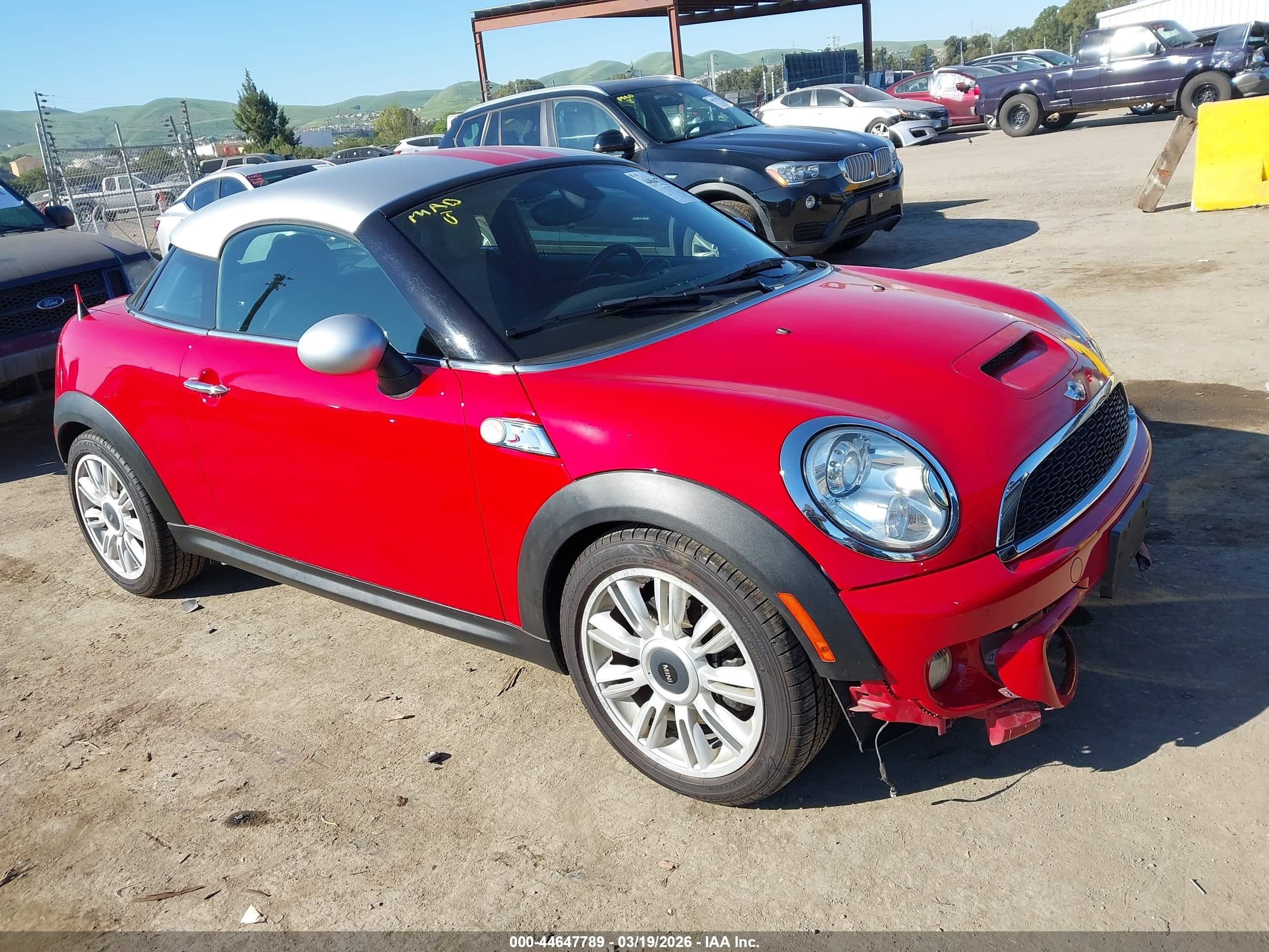 2012 MINI Coupe S, VIN WMWSX3C5XCT154633 — Front end