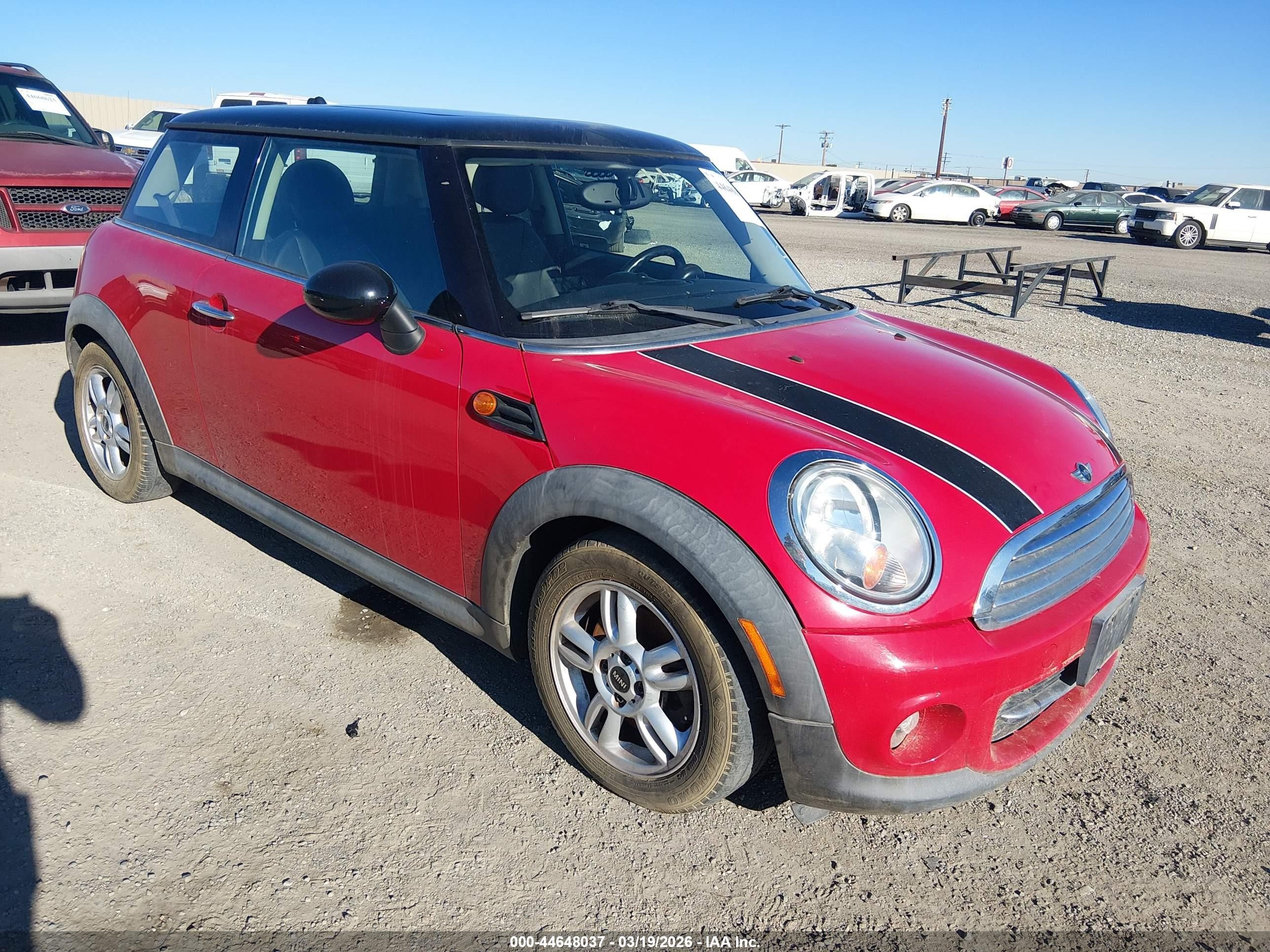2012 MINI Hardtop, VIN WMWSU3C58CT262256 — Не указано