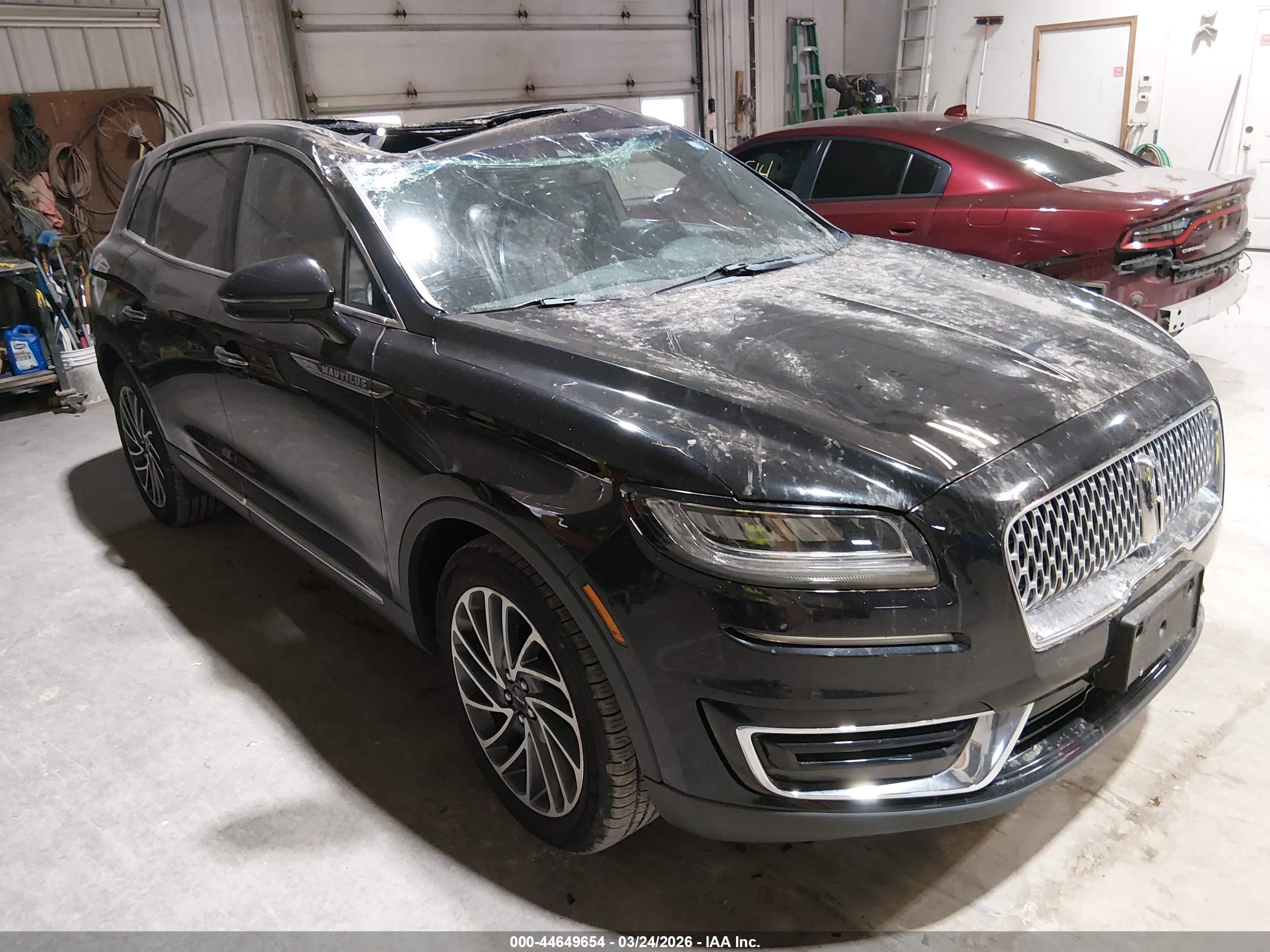 2019 Lincoln Nautilus Reserve, VIN 2LMPJ8L97KBL50456 — Roof