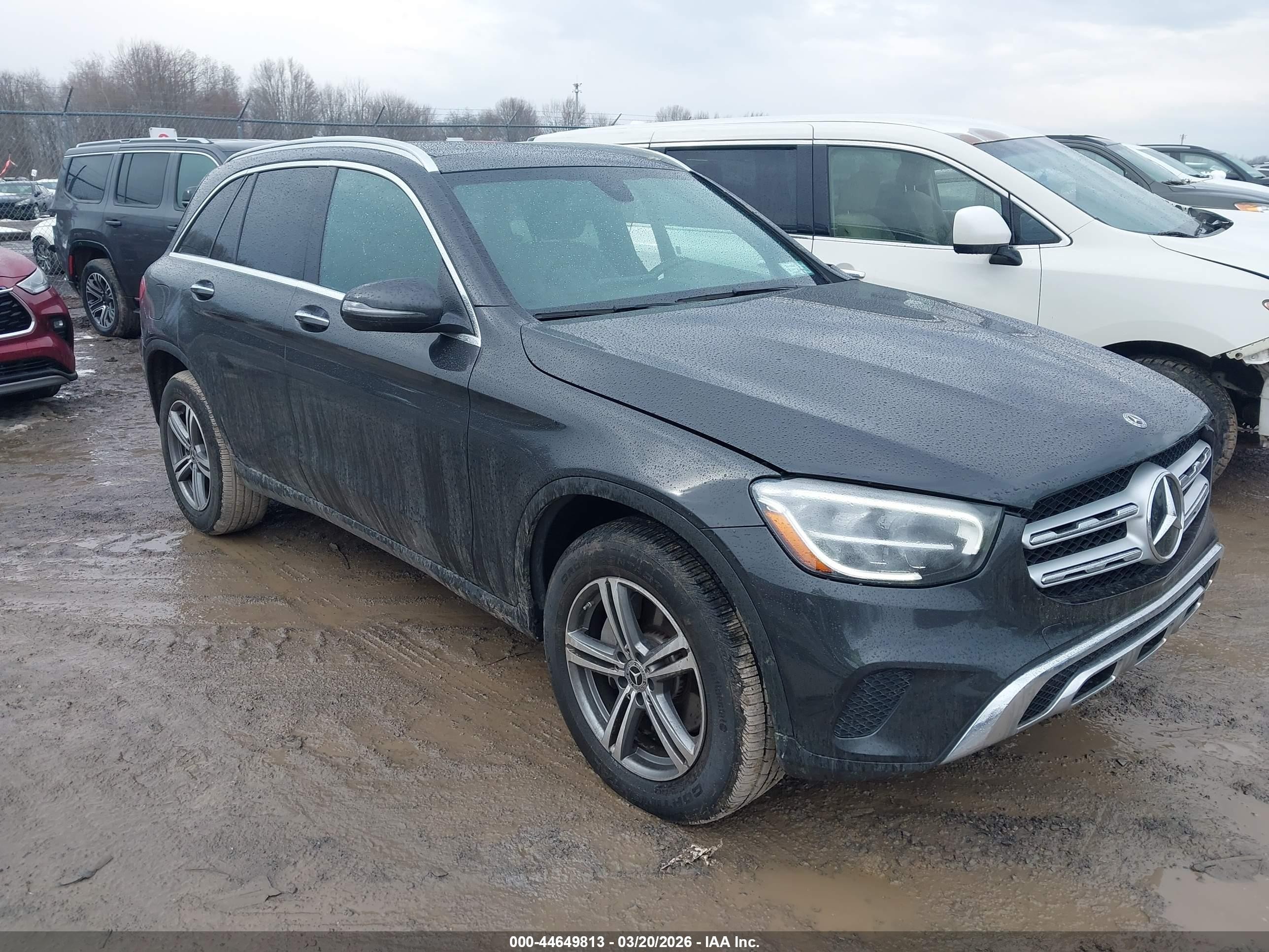 2020 Mercedes-Benz GLC 300, VIN WDC0G8EB3LF674174 — Side