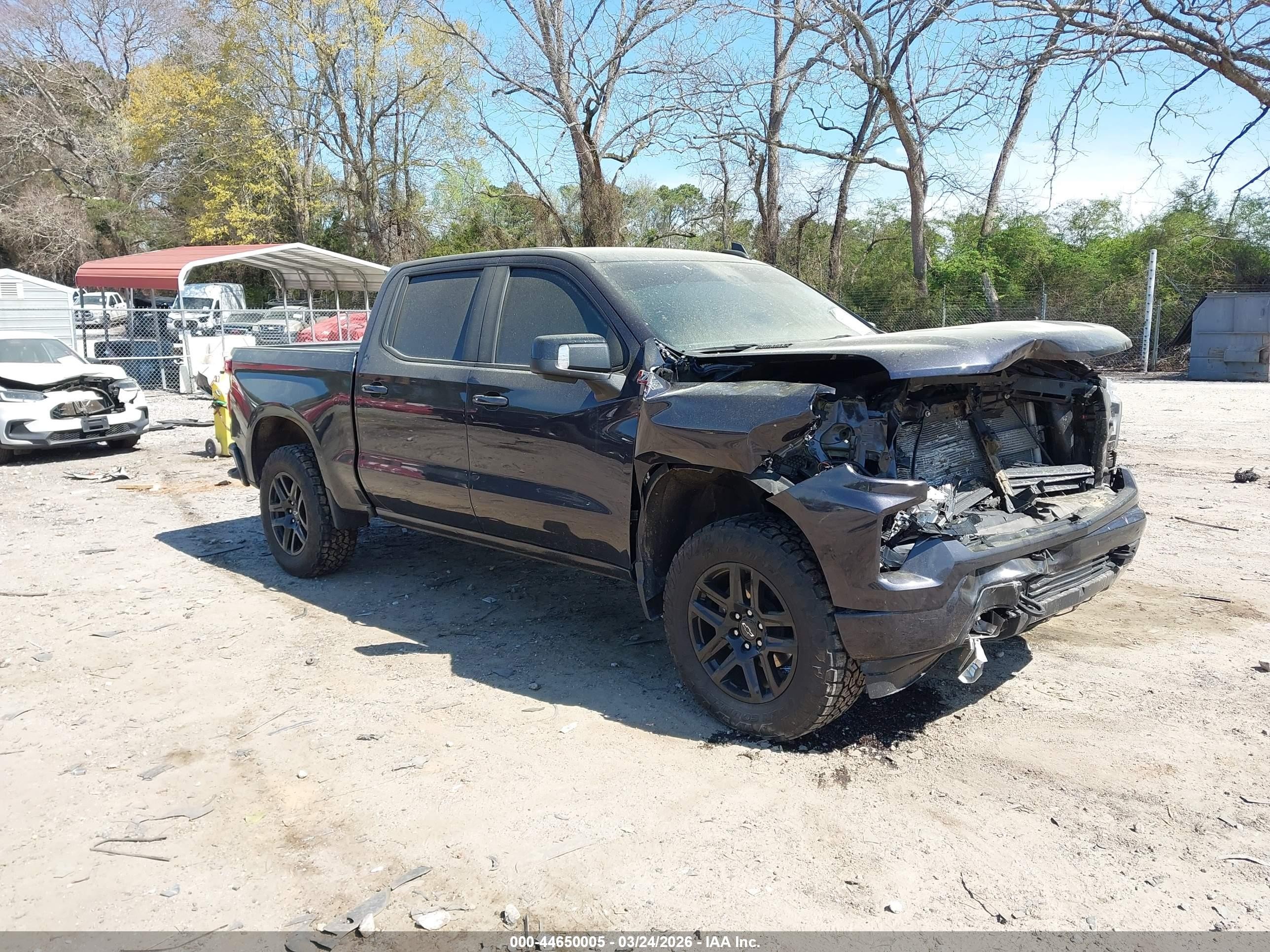 2022 Chevrolet Silverado 1500 RST, VIN 3GCUDEET3NG662986 — Front end